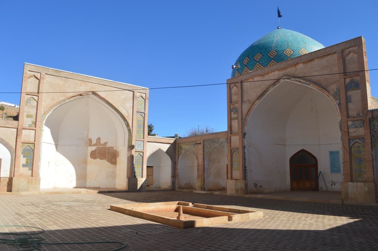 داخل مسجد جامع کبودگنبد