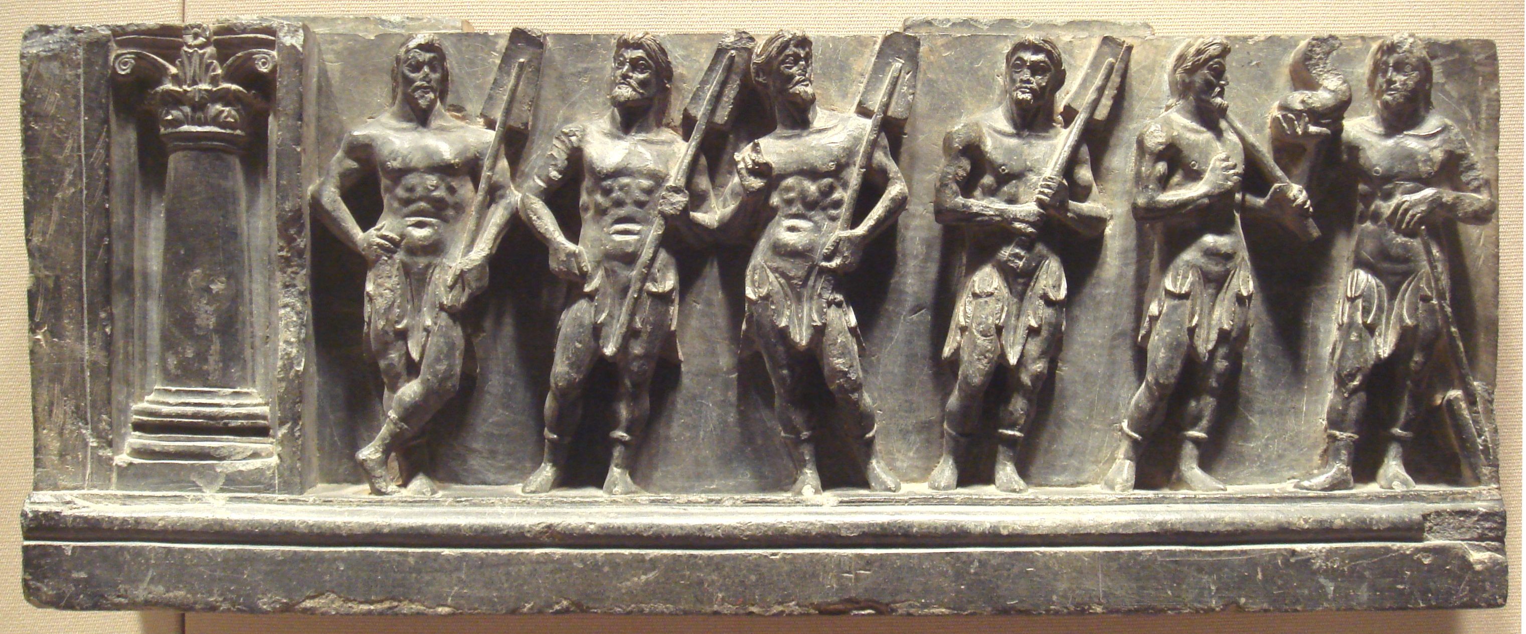 Marine_deities or Boatmen. Pakistan (probably Swat Valley) ca.1st_century. Serpentinite, H. 6 5/8 in. (16.8 cm); W. 17 in. (43.2 cm). This sculpture embellished the stairways of a stupa, likely on the western end of the Swat Valley. The treatment of the anatomy is interesting in terms of naturalism and schematization of the musculature. (notice du musée en 2015)