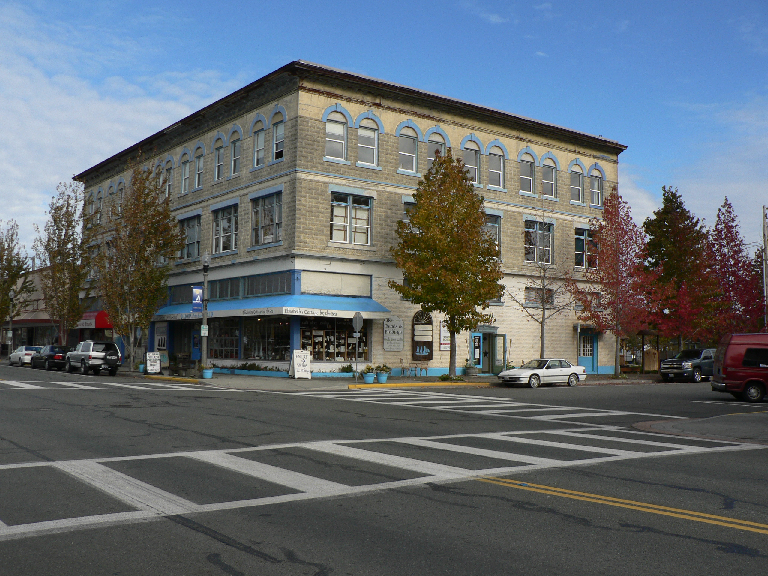 Keystone Hotel/Moyer Building, 619 Commercial Avenue, Anacortes, Washington. Cesare J. Marrant was the architect.
