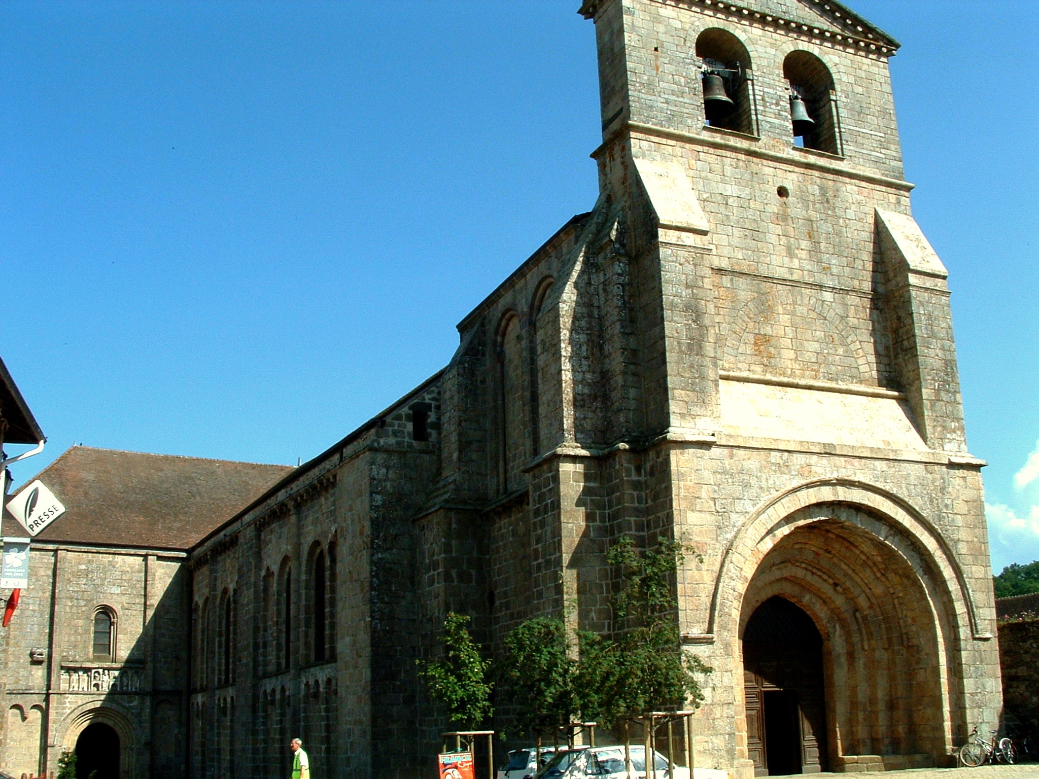 Solignac - Abbatiale - Façade occidentale