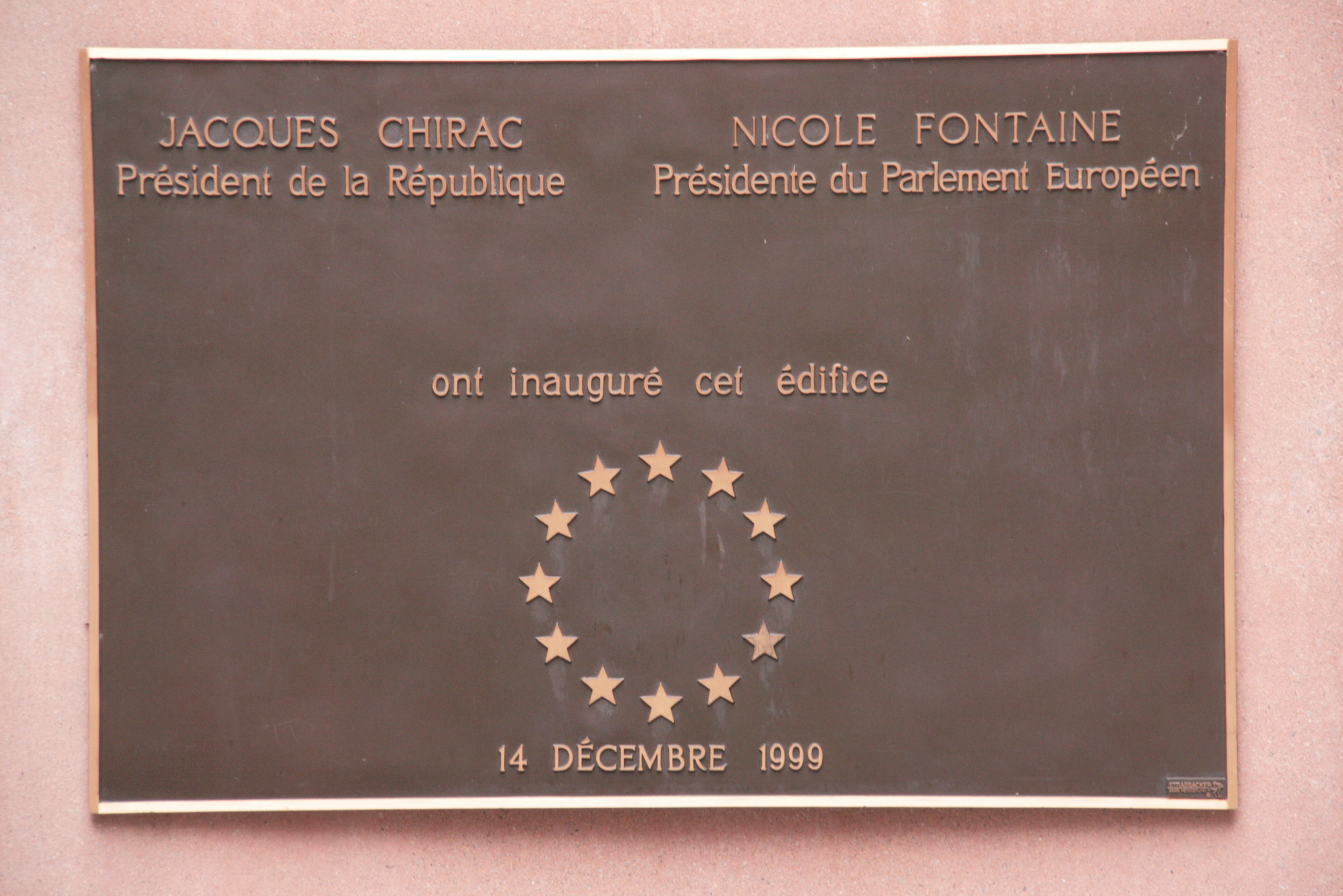 Plaque commemorating the inauguration of the Louise Weiss Building of the European Parliament in Strasbourg on December 14, 1999, by President of France, Jacques Chirac, and President of the European Parliament, Nicole Fontaine.