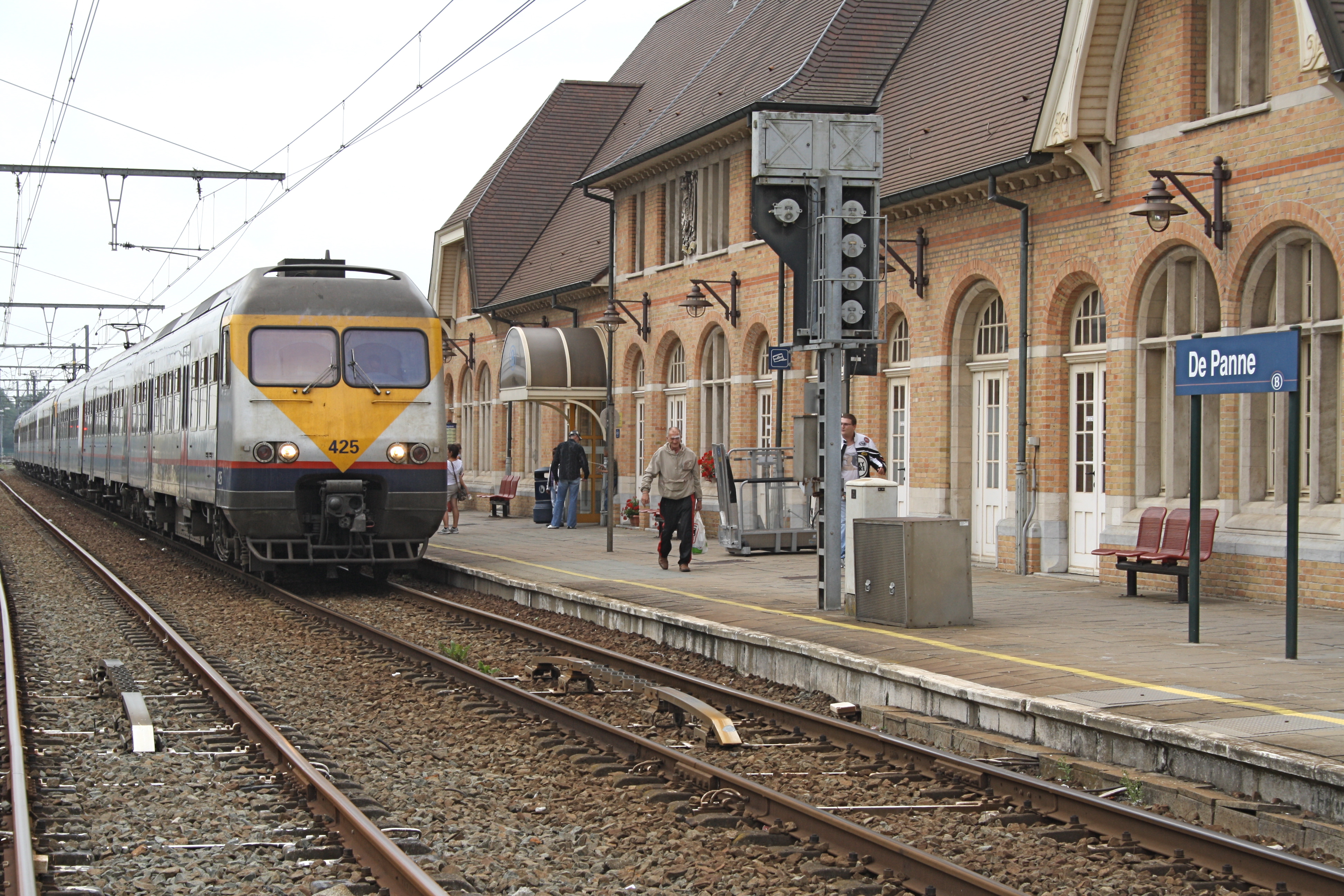 De Panne railway station