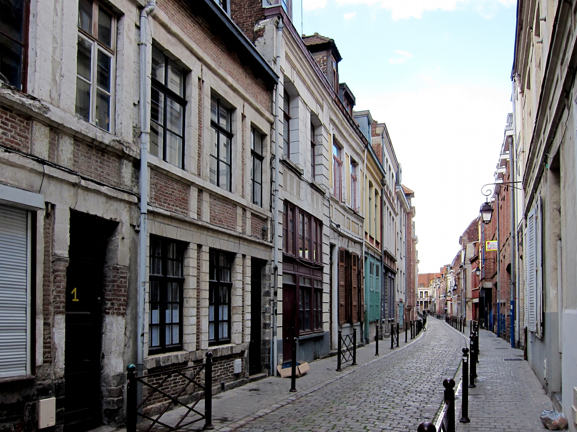 La rue Doudin dans le Vieux-Lille à Lille (Nord).