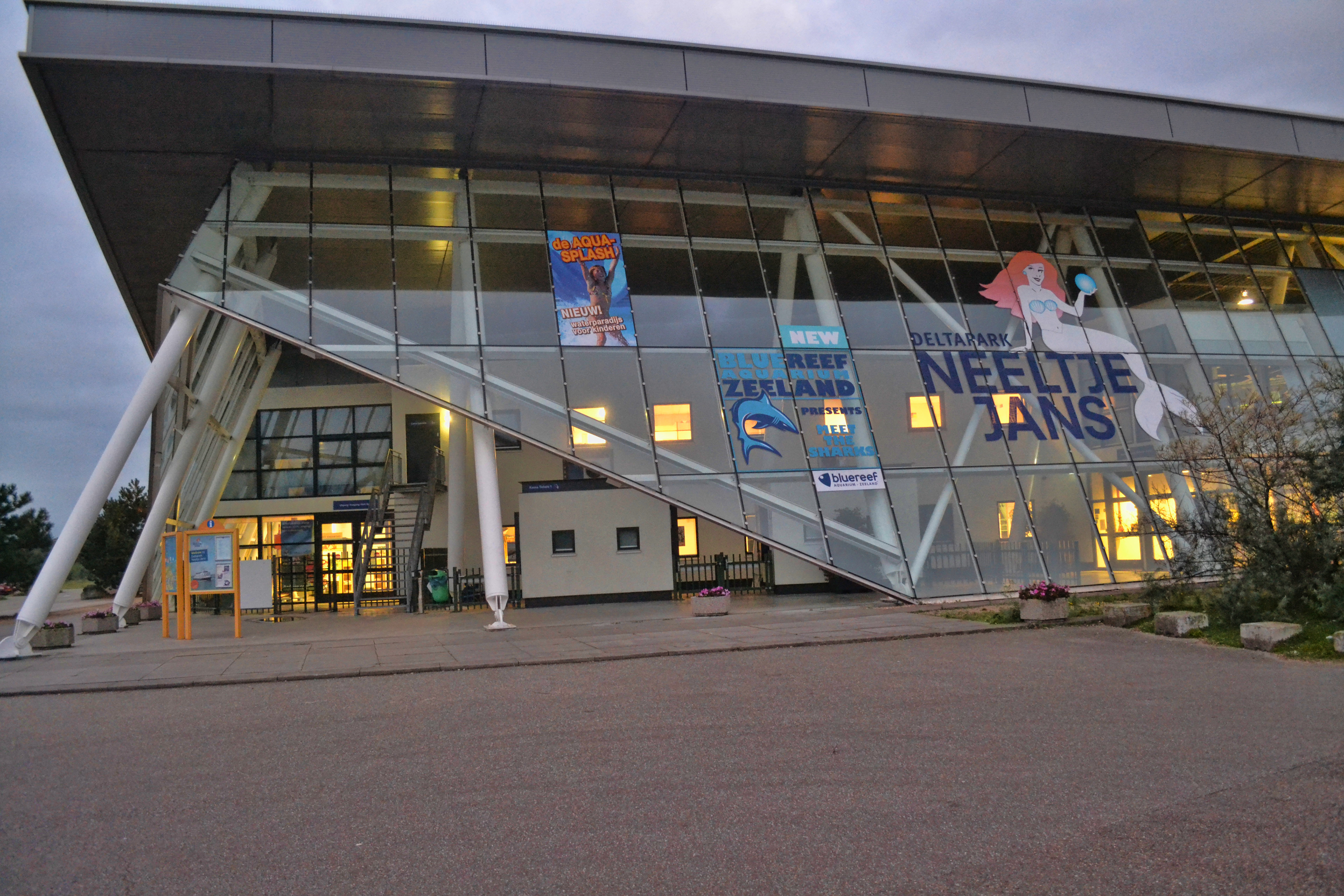 Hoofdgebouw Neeltje jans Delta Park