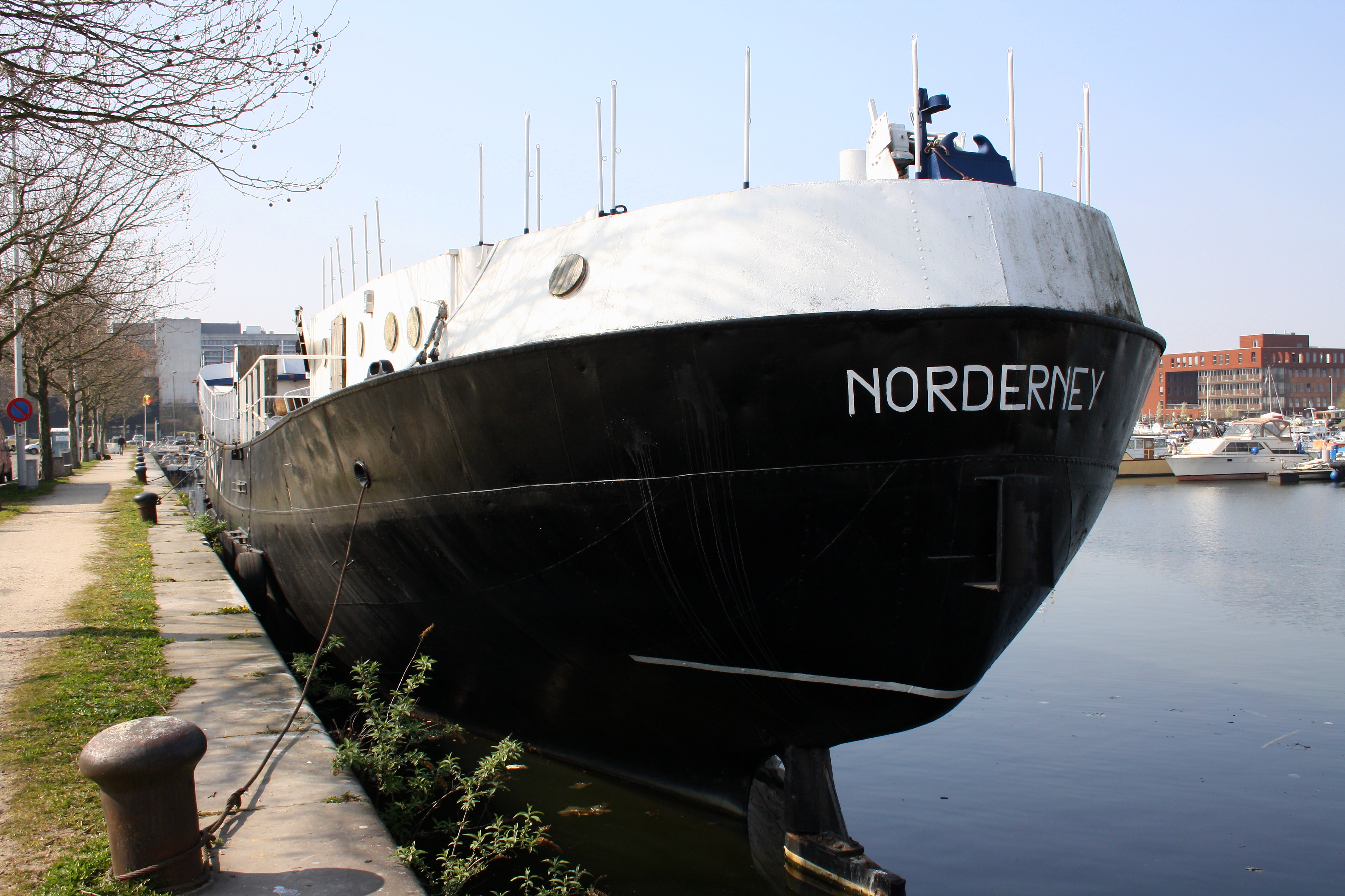 broadcast ship "The Norderney" of the dutch offshore radio station "Radio Veronica".
Location: Kempisch Dok, Antwerp (Belgium)