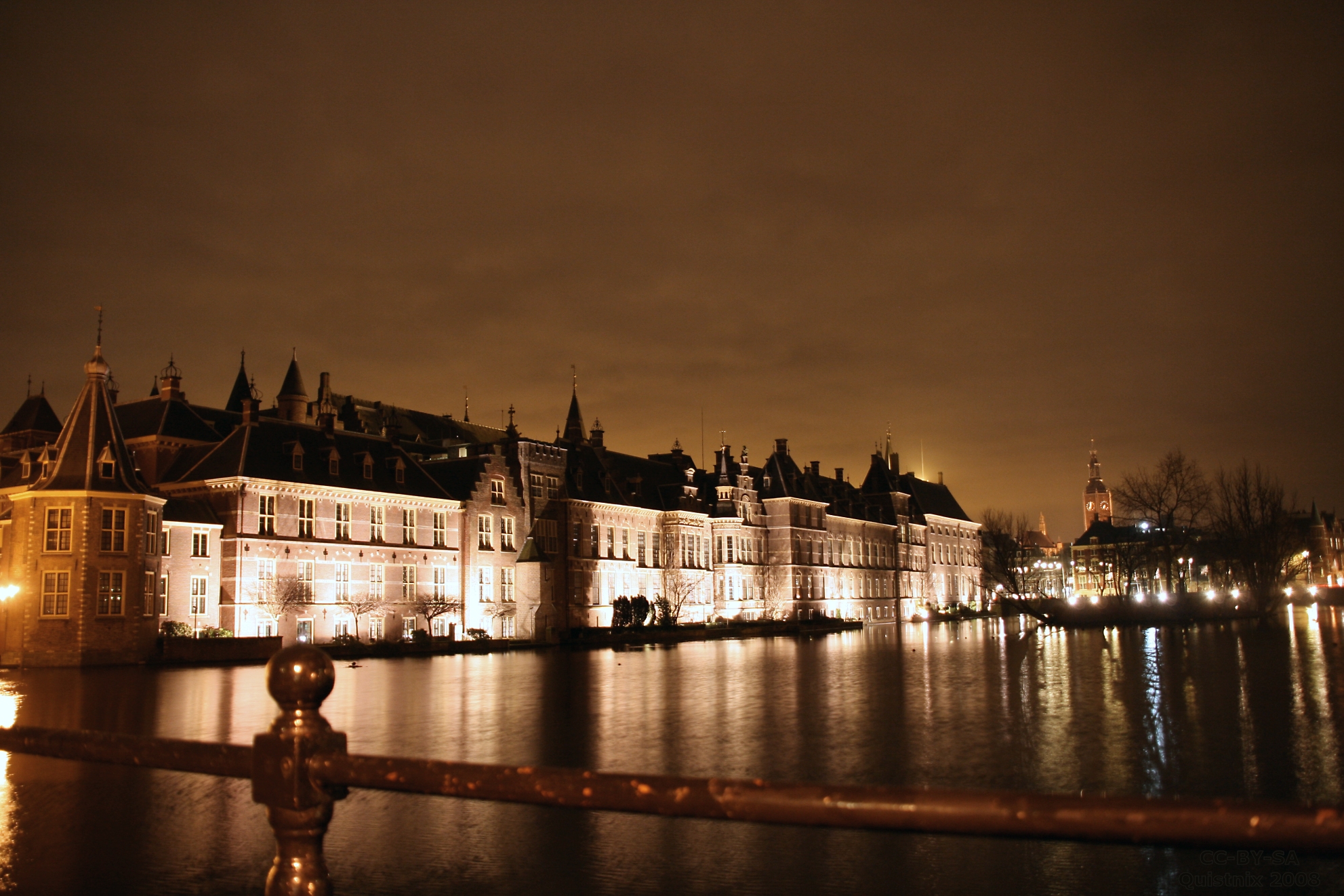Netherlands, The Hague: Binnenhof at night, seen from the Korte Vijverberg