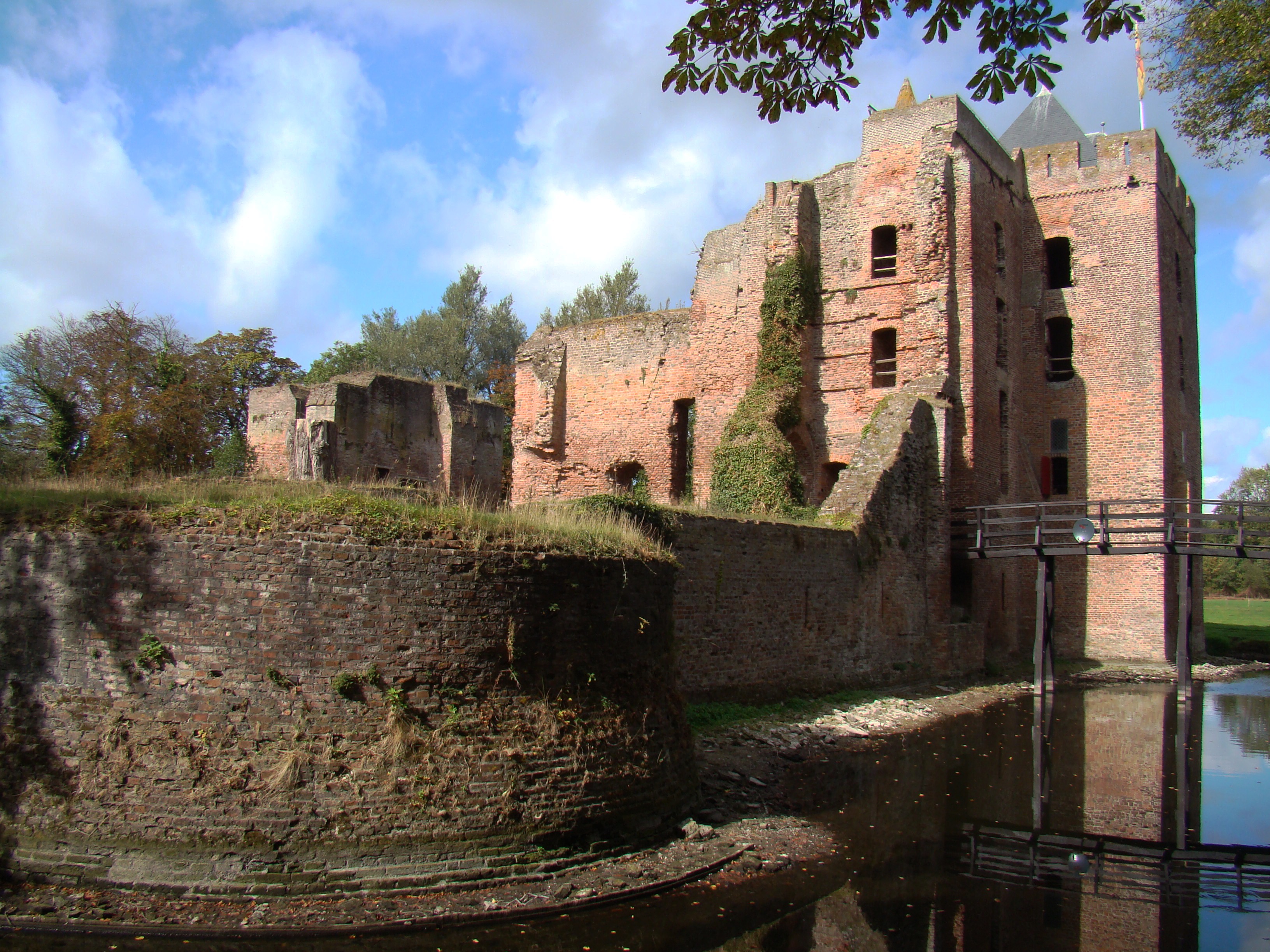 Ruines of castle Bredrode at Santpoort (Netherlands)