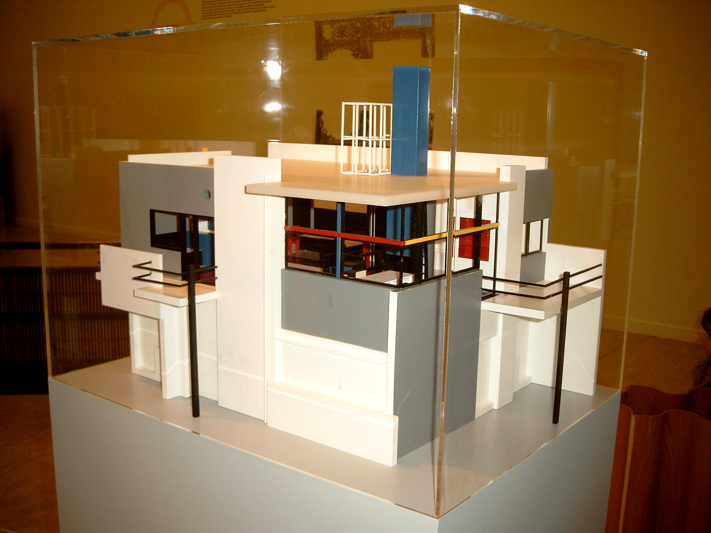 Scale model of the Schröderhuis, circa 1985. The house was built in 1924 to a design by Gerrit Rietveld.
