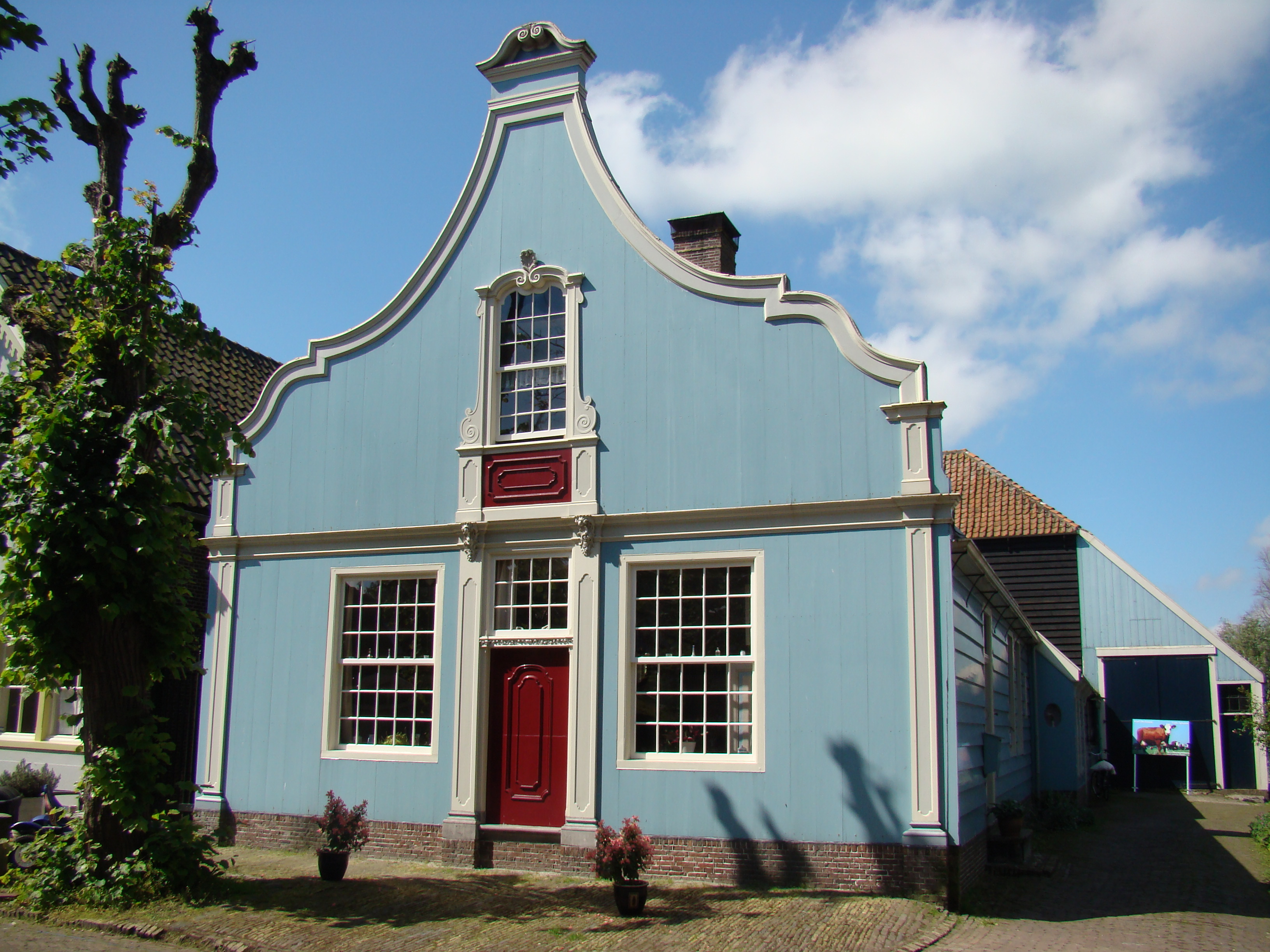 Rijksmonumenten in Broek in Waterland, Netherlands

Laan 4
