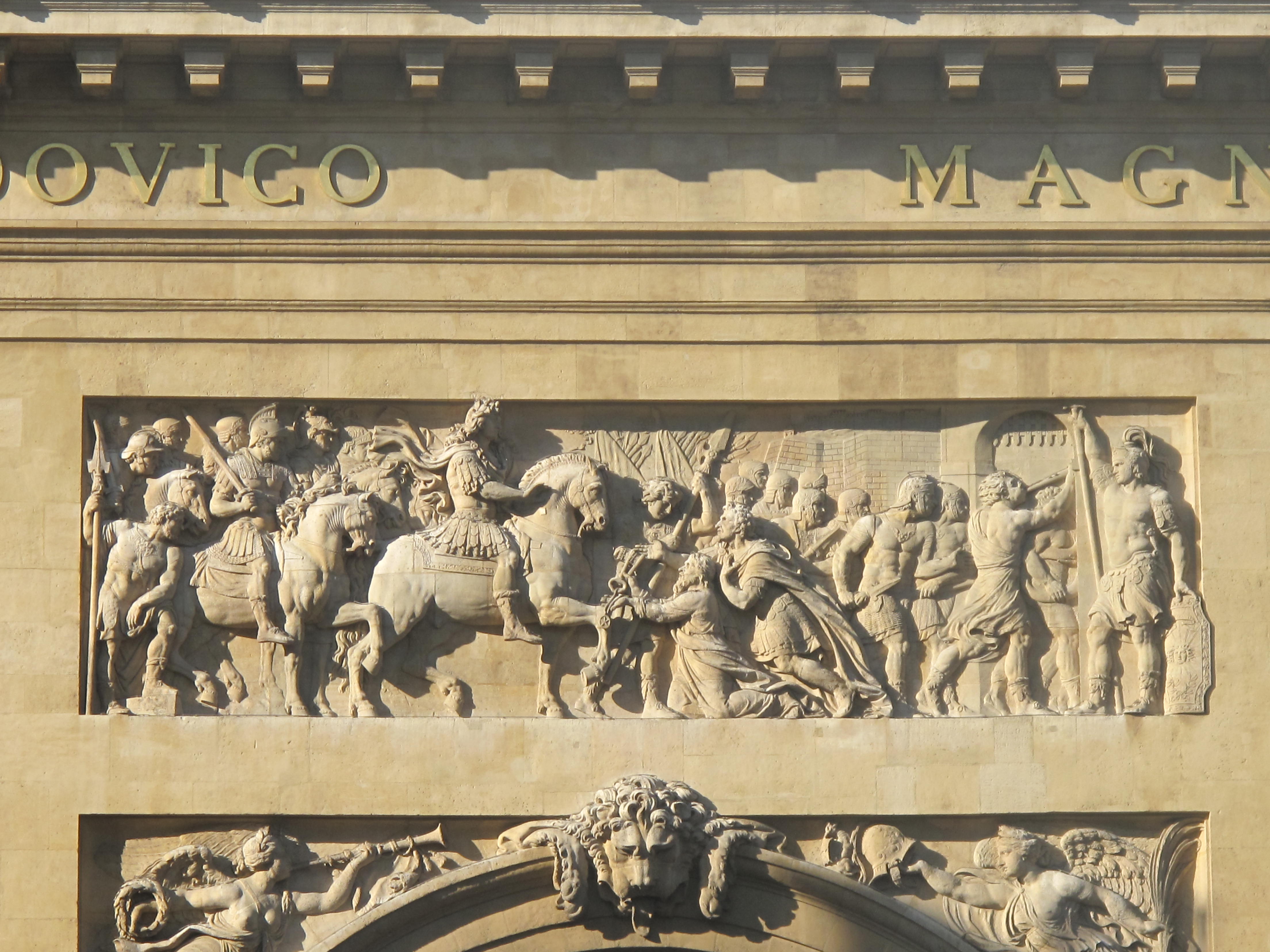 Relief on the north face of the porte Saint-Denis, Paris : capture of the town of Maastricht