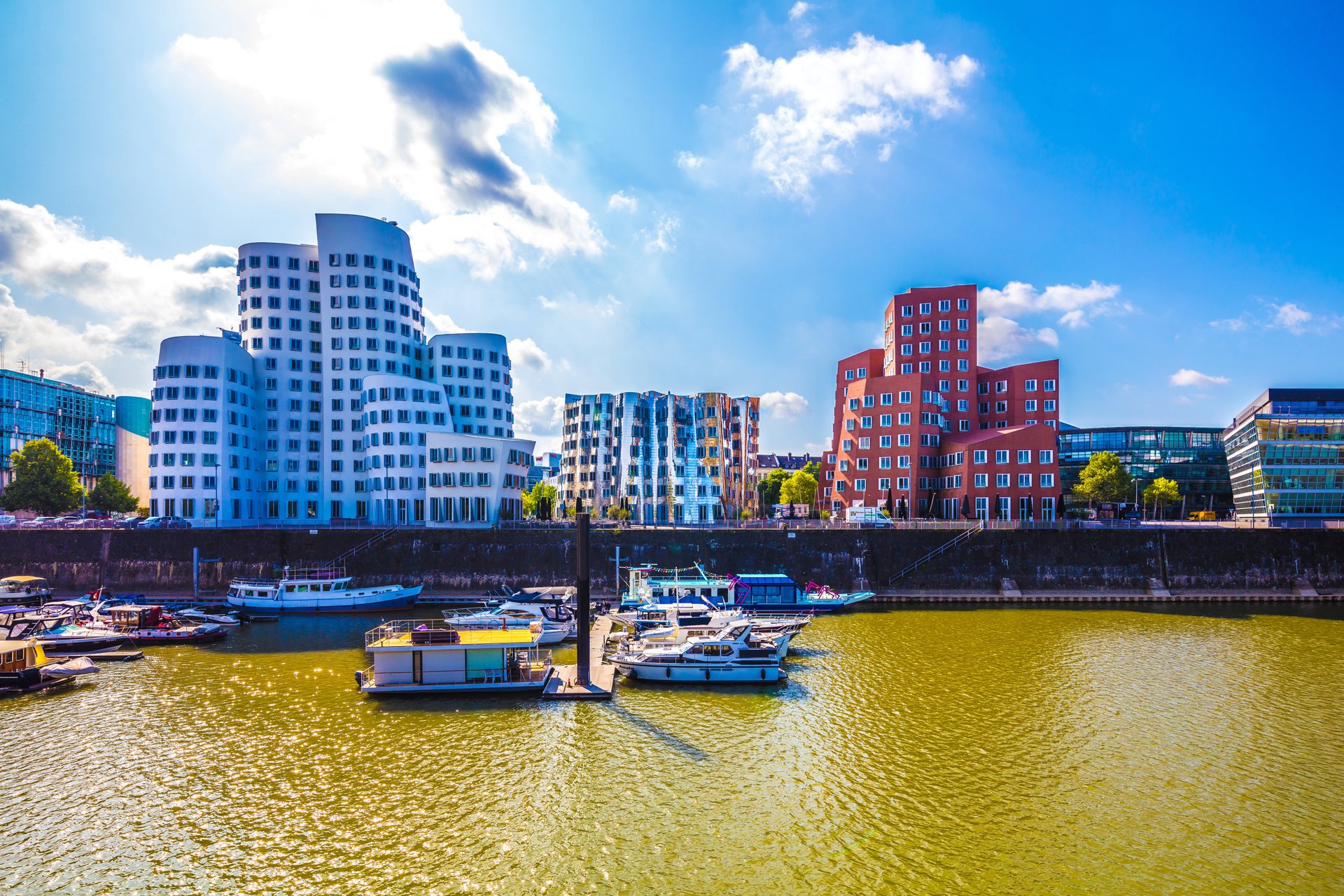 New Zollhof (Buildings C,B,A) in Media Harbor, Düsseldorf - Frank Owen Gehry Architect (08/2019)  - Human picture: (1 body / 1 lens / 1 human = 1 picture ) 0% AI.