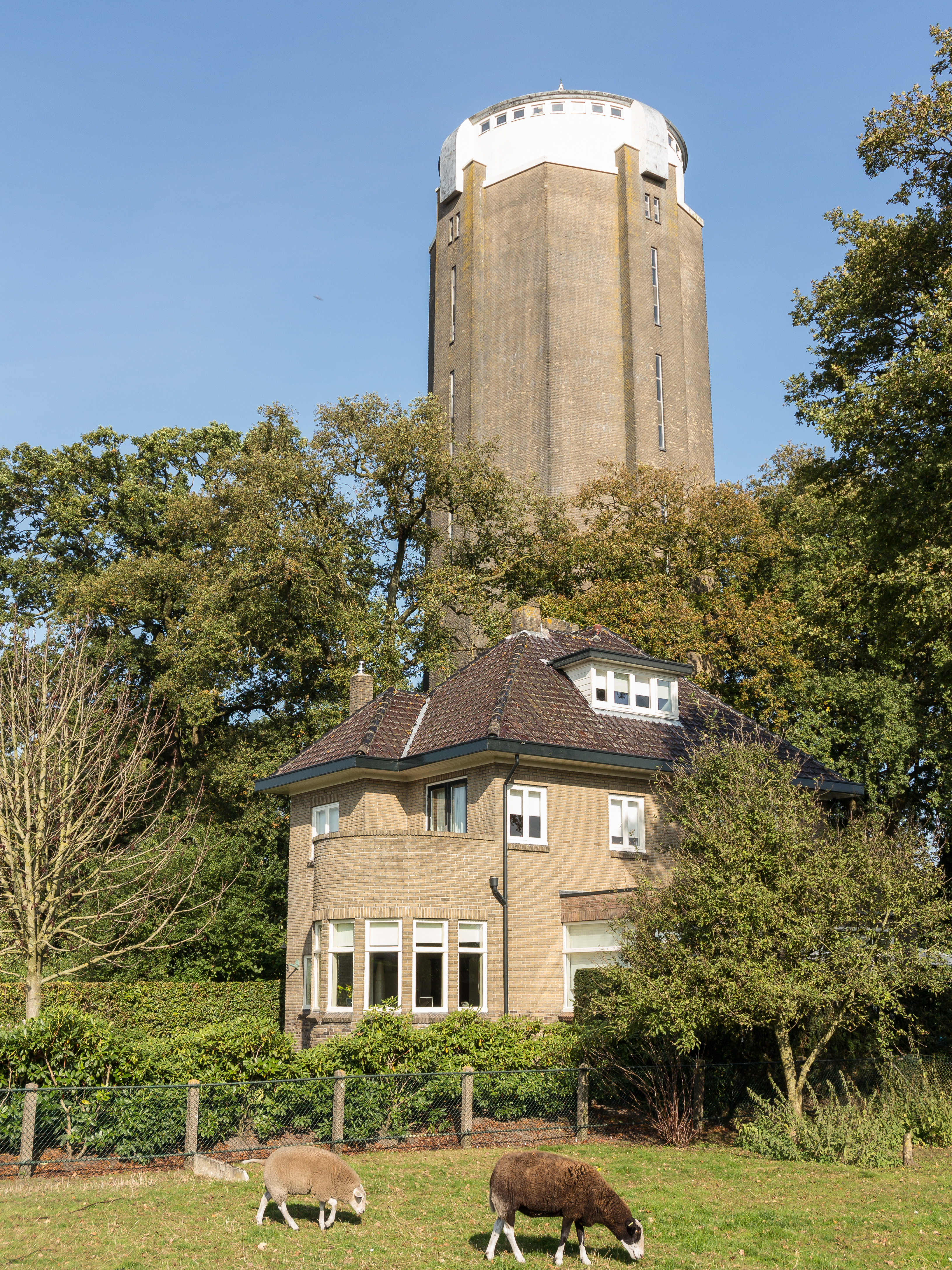 This is an image of a municipal monument in Twenterand with number