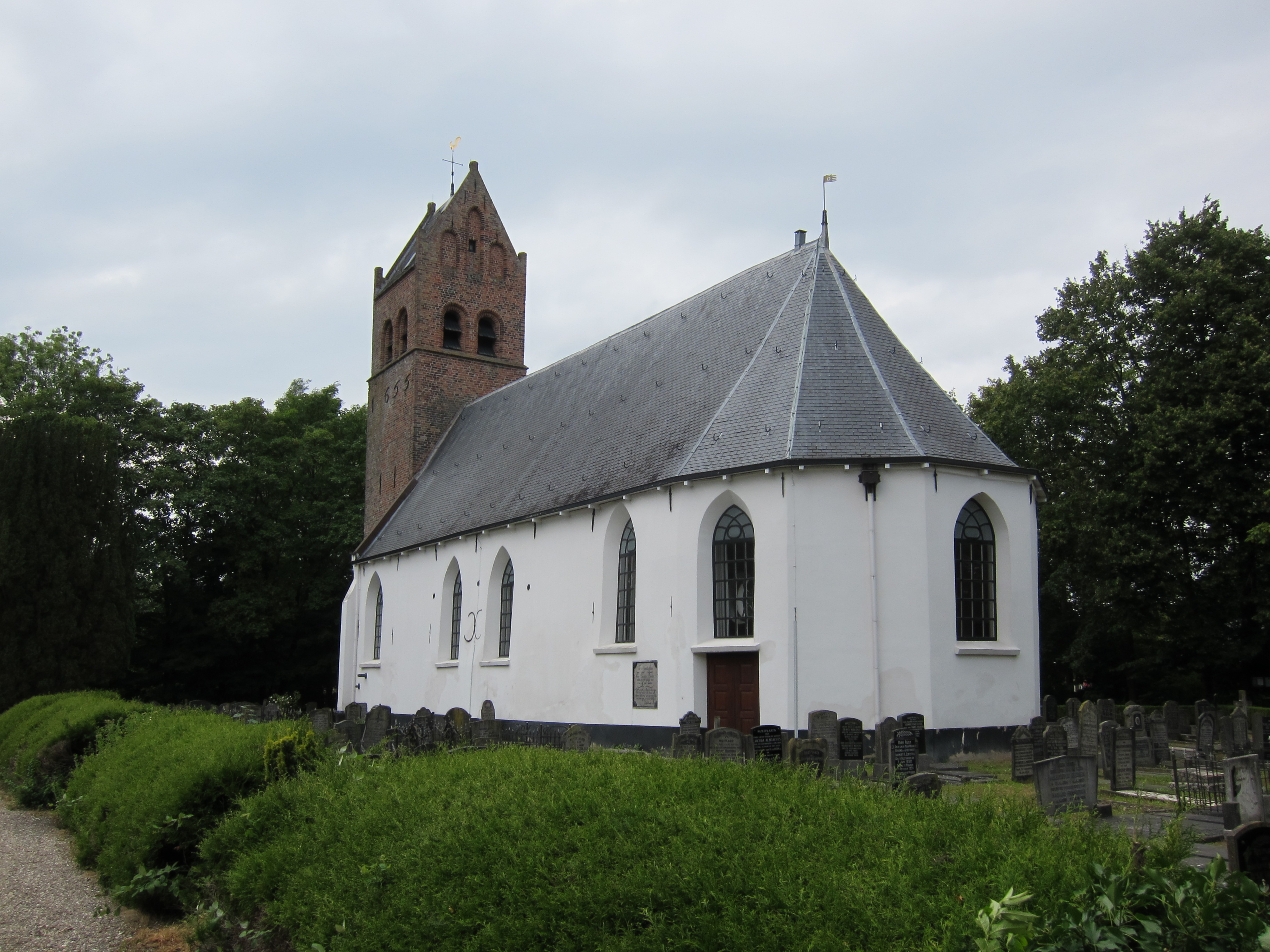 De Dorpskerk van Huizum.
(Huizum is een voormalig dorp dat opgeslokt is door Leeuwarden)