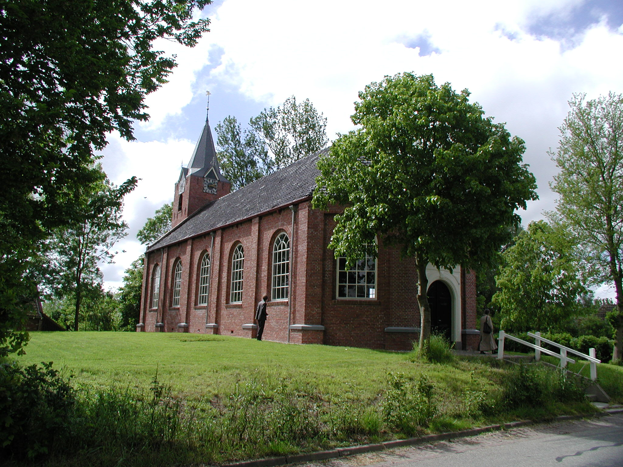 Churchwarfhuizen.JPG