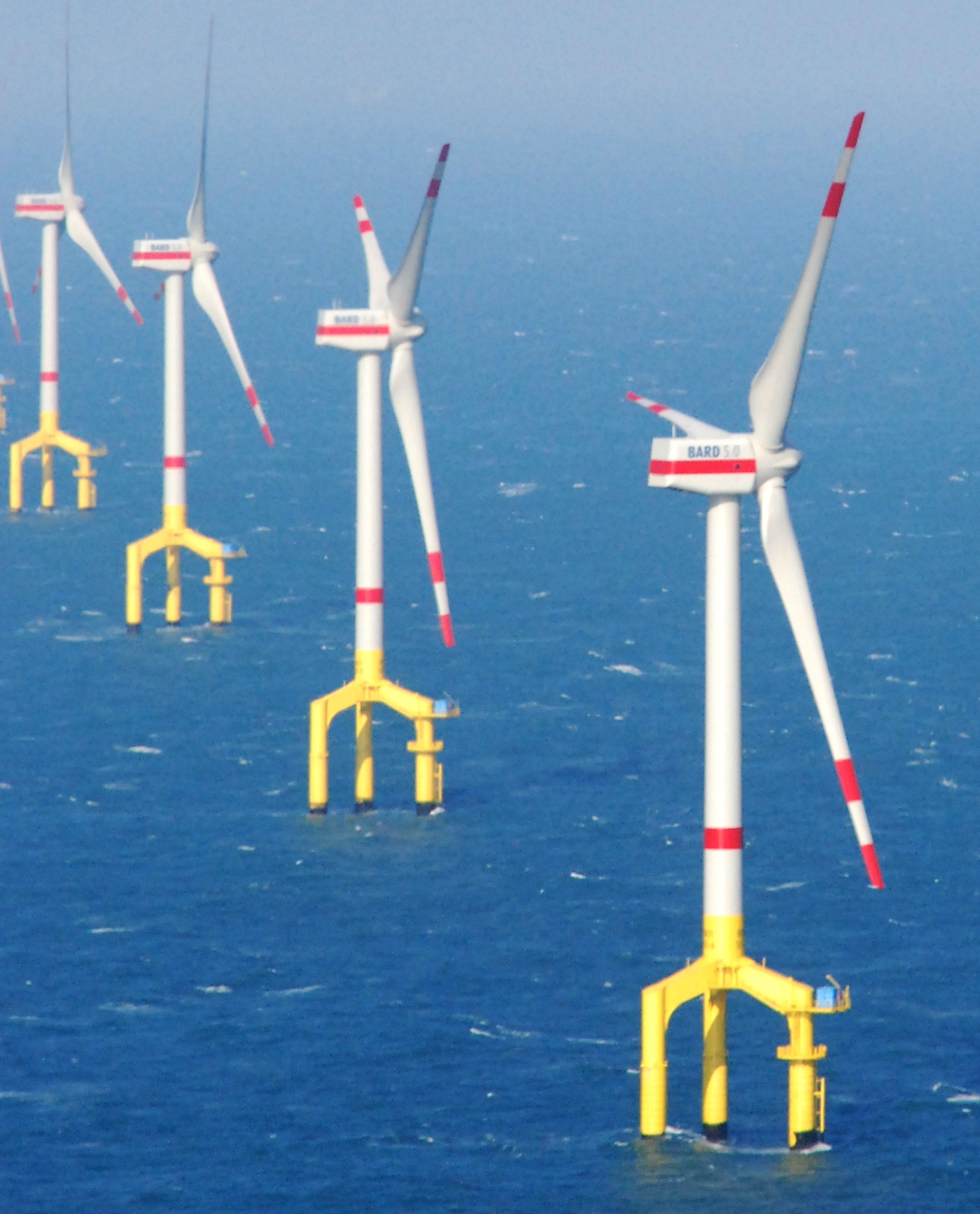 Parc éoliens offshore BARD Offshore 1 au nord de l' île de Borkum en 2011