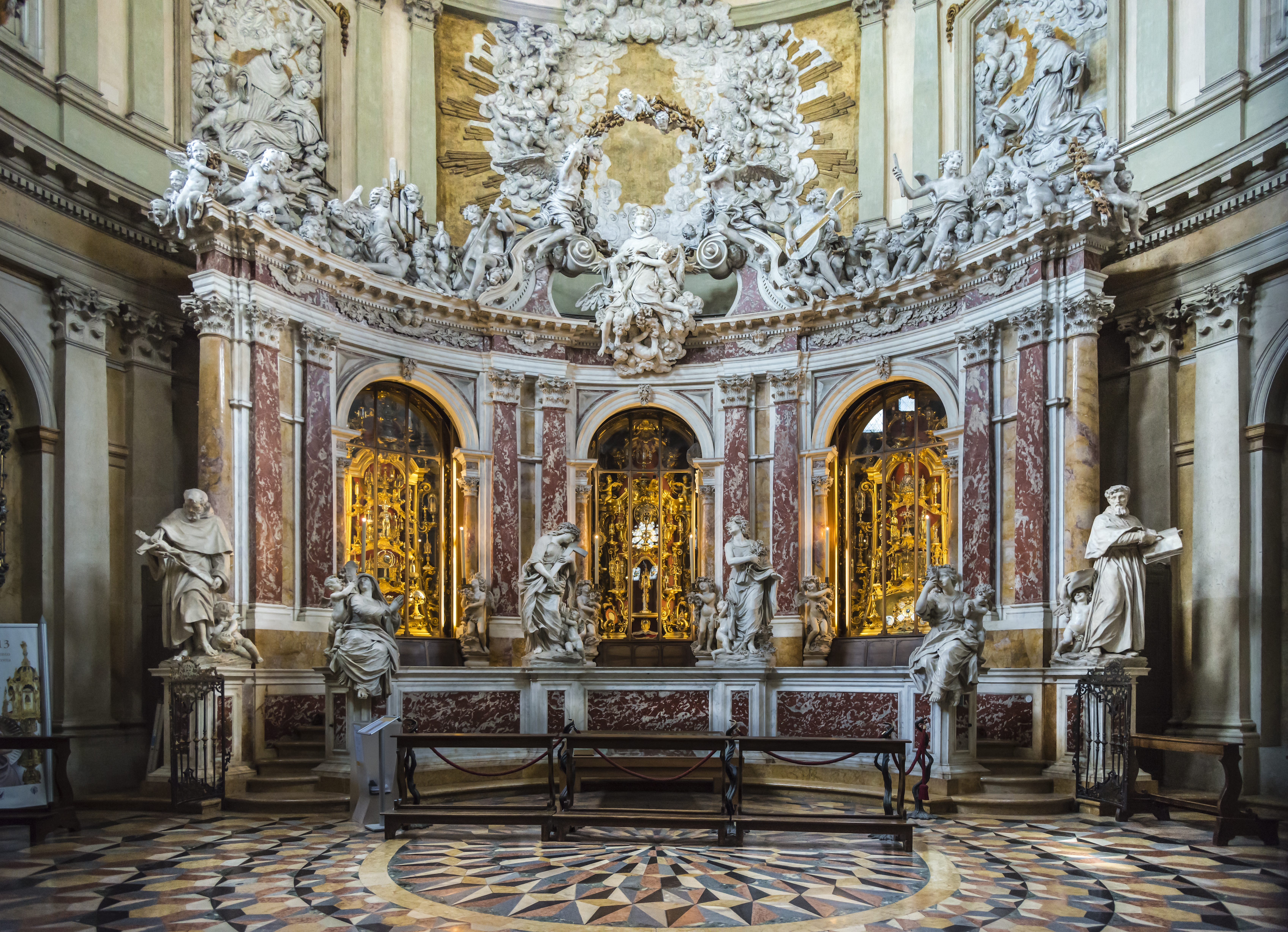 Basilica of Saint Anthony of Padua - The chapel of the relics, by the sculptor Filippo Parodi.
