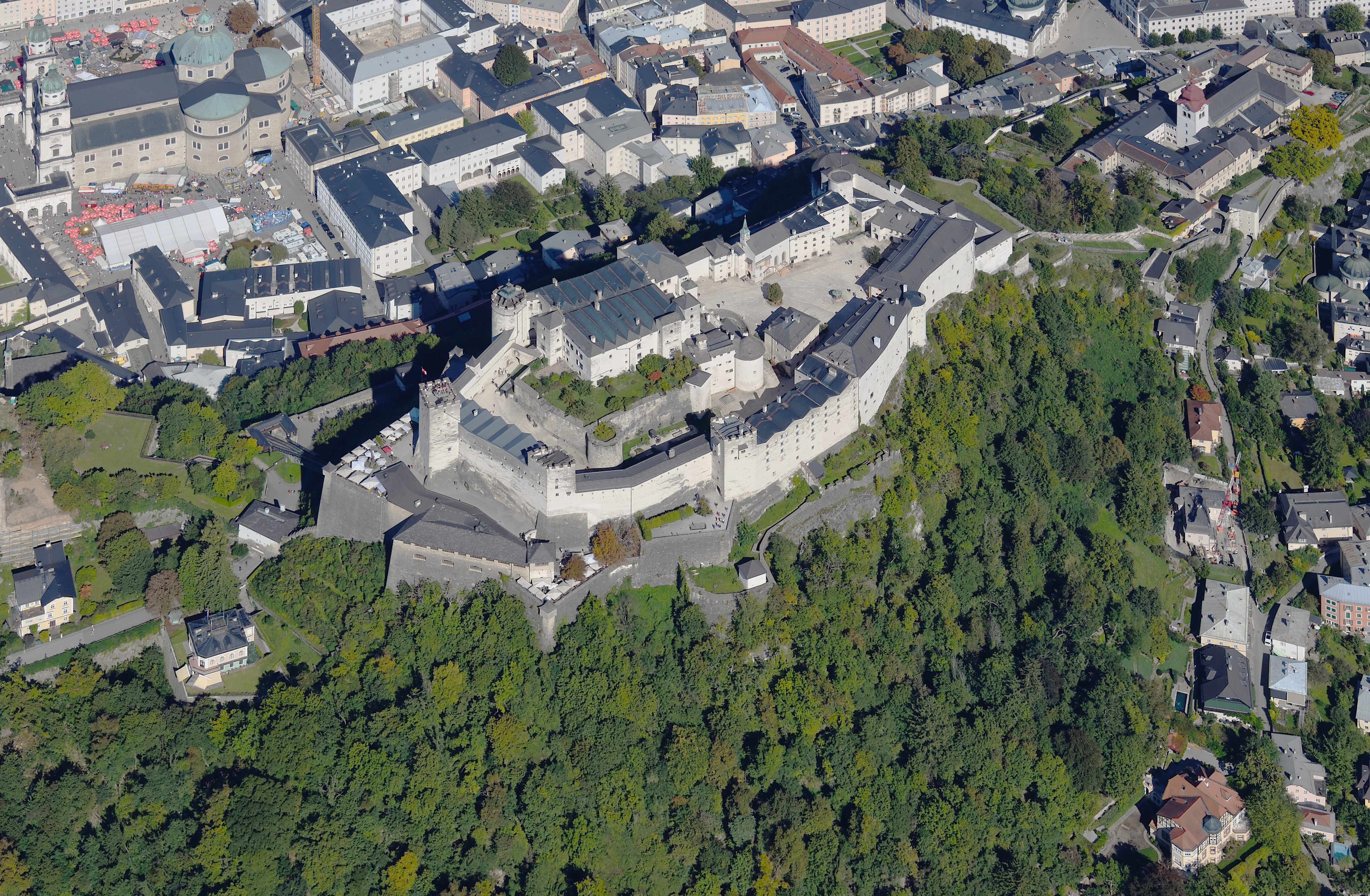 Aerial image of Hohensalzburg Fortress (view from the southwest)