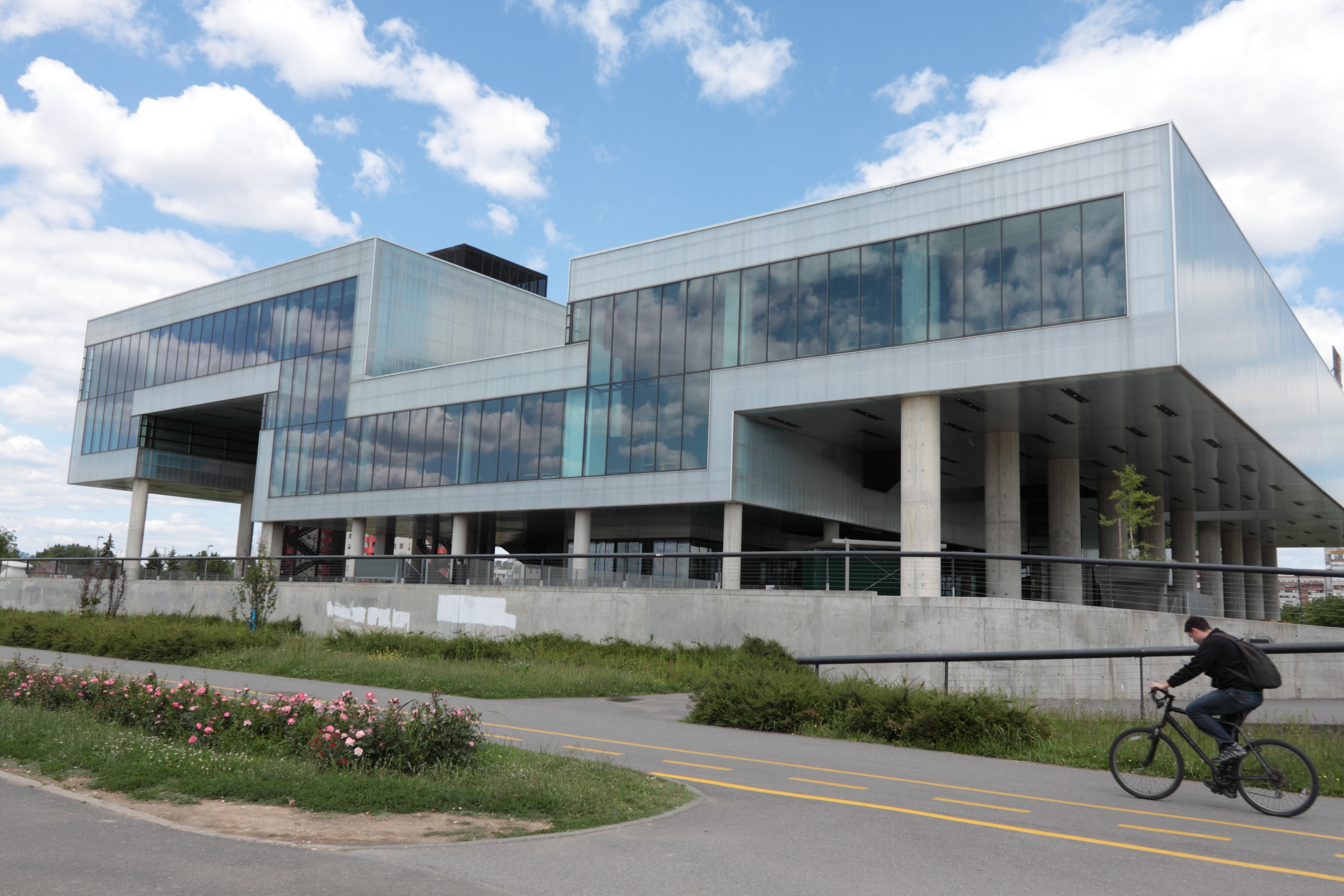 Museum of Contemporary Art in Zagreb, Croatia. Architect: Ivan Franić