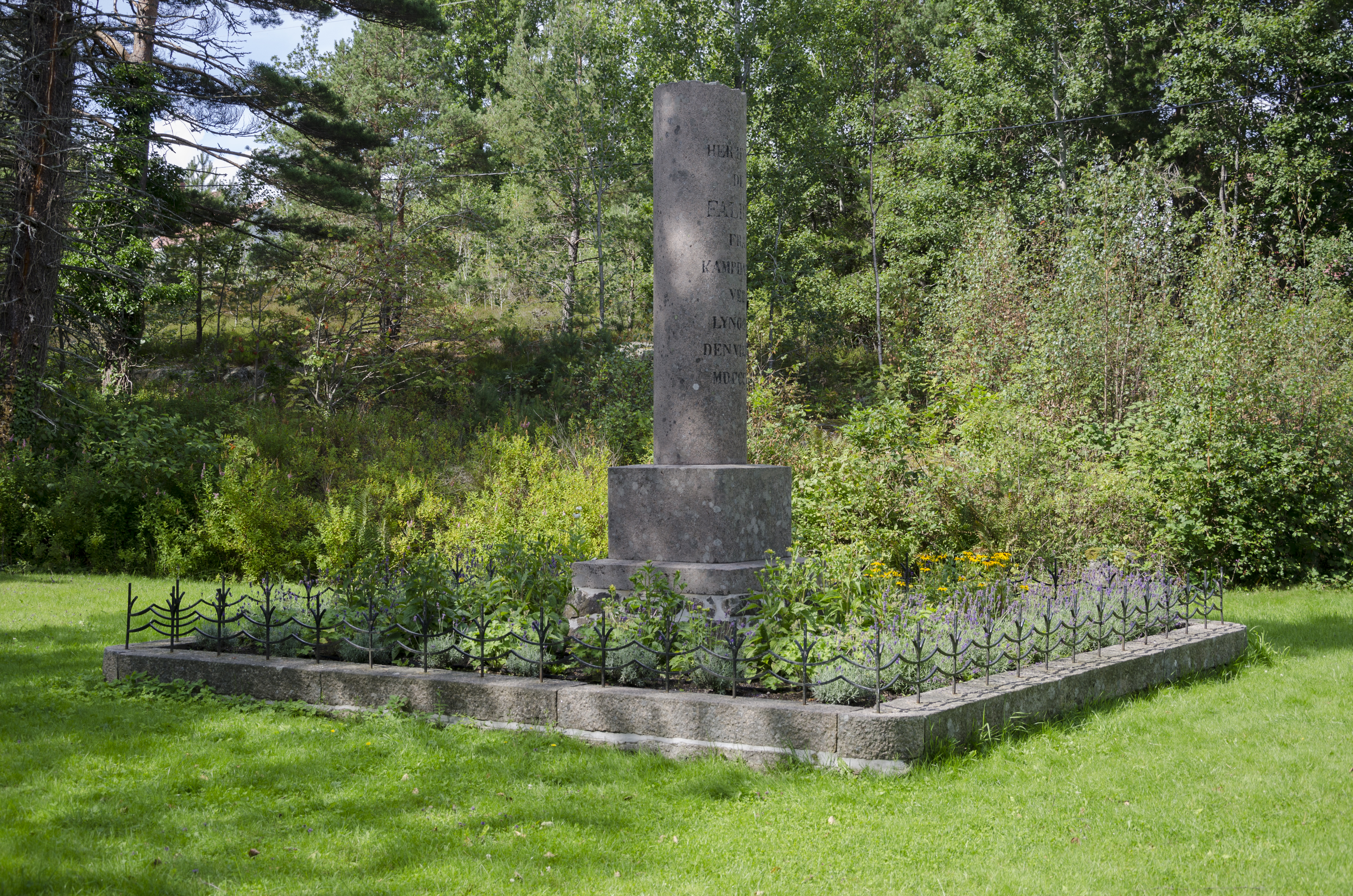 Memorial stone to the Battle at Lyngør in 1812.