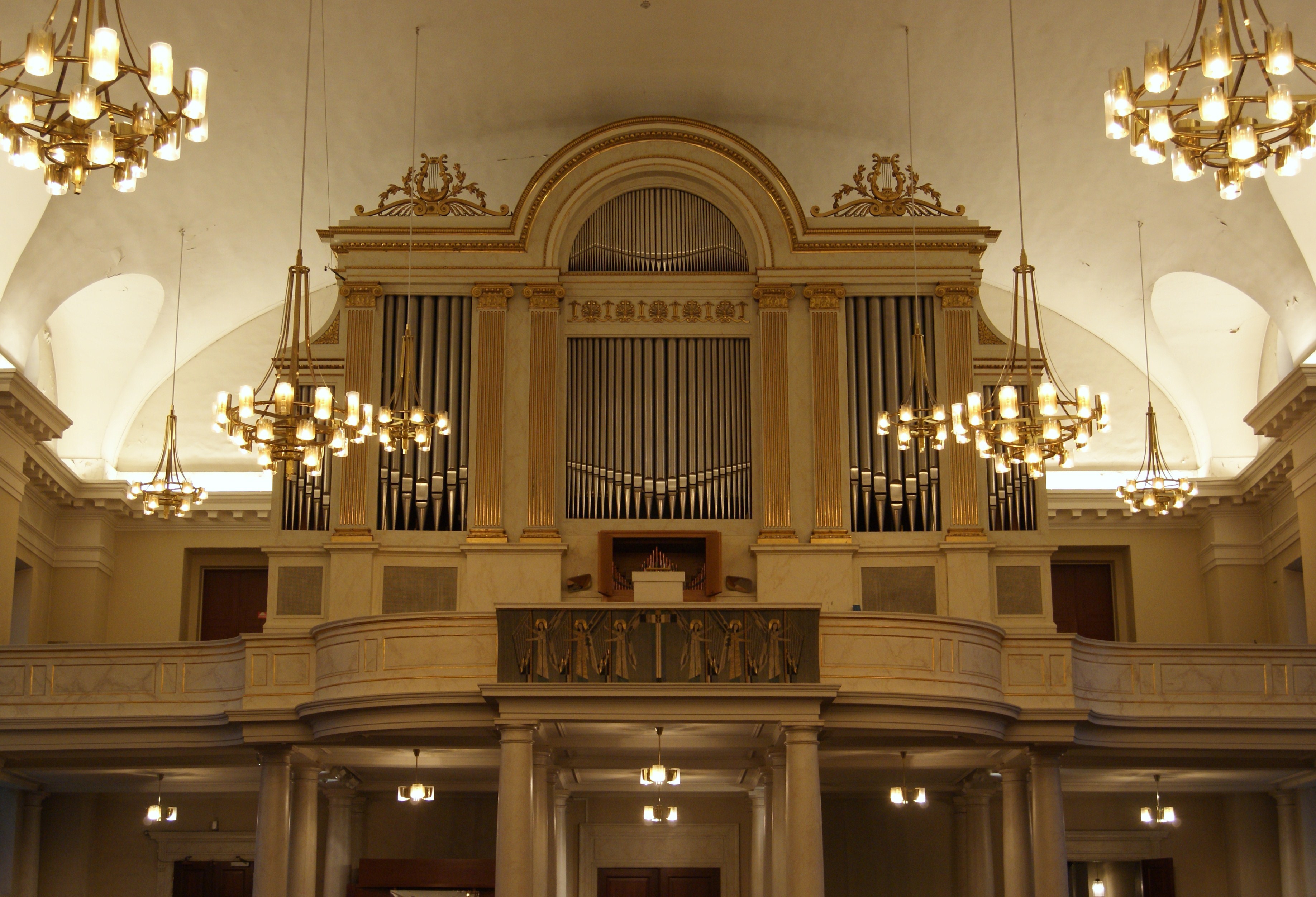 The organ in Gothenburg Cathedral, Sweden. 





This is a photo of a protected building in Sweden, number 21300000002614  in the RAÄ buildings database.