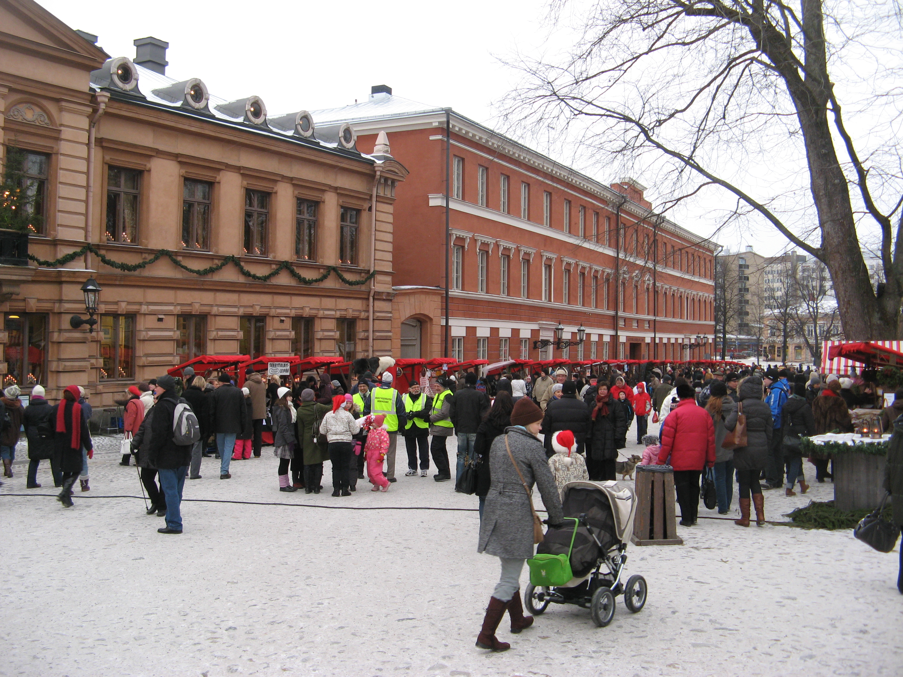 Christmas market on the Old Great Square of Turku, view towards the river.