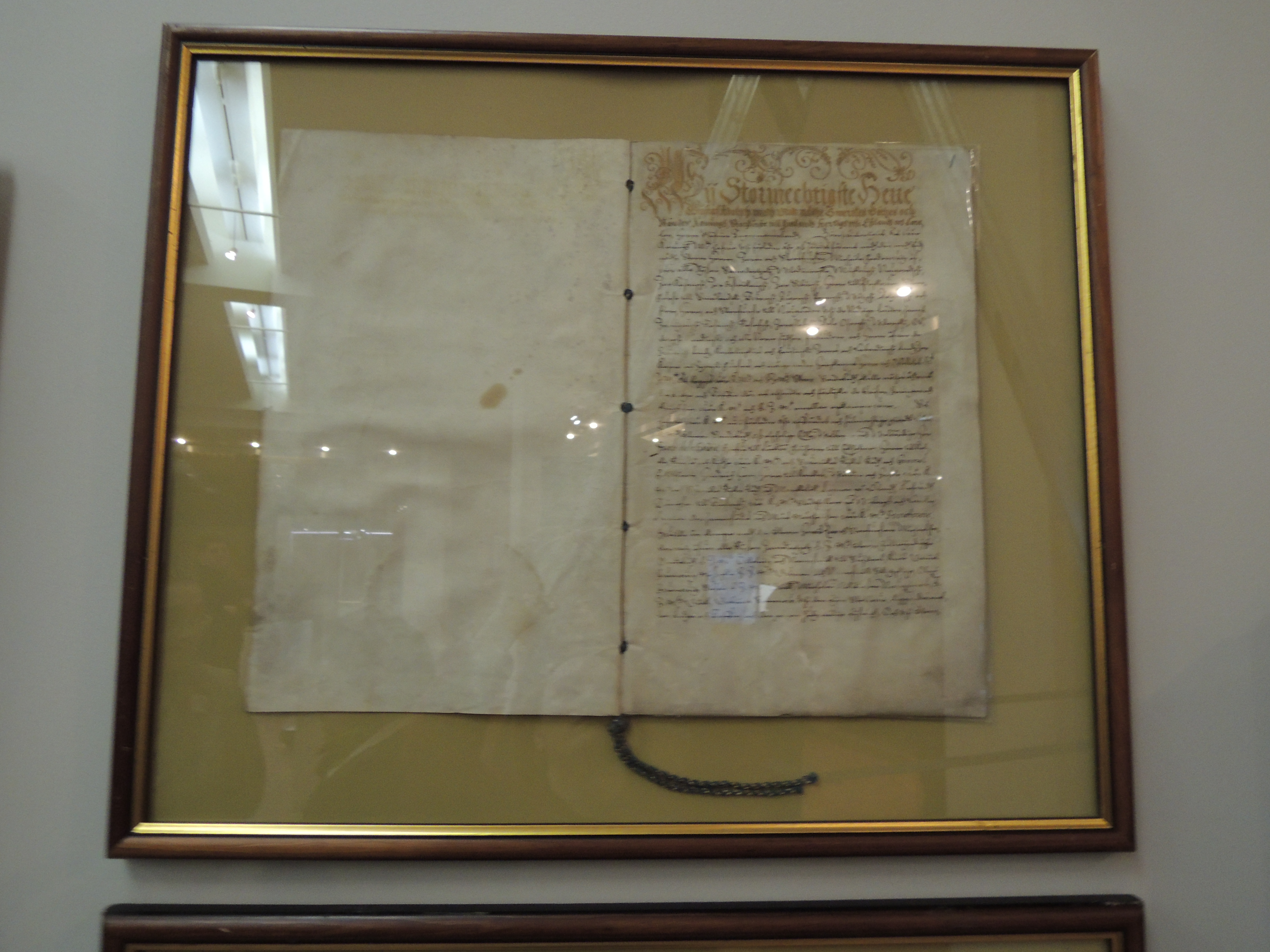 1 мая 1617 года. Ратификация шведского короля Густава Адольфа на Столбовский договор о вечном мире между Россией и Швецией. Пергамен. Шведский язык, титул короля выполнен золотой краской, прошита шелковым шнуром. Подпись-автограф короля. РГАДА. Ф. 96. Оп. 3, Д. 26, Л. 1 
Выставка "Романовы. Начало династии", приуроченная к 400-летию избрания на царство Михаила Федоровича Государственный Исторический музей, весна 2013 года