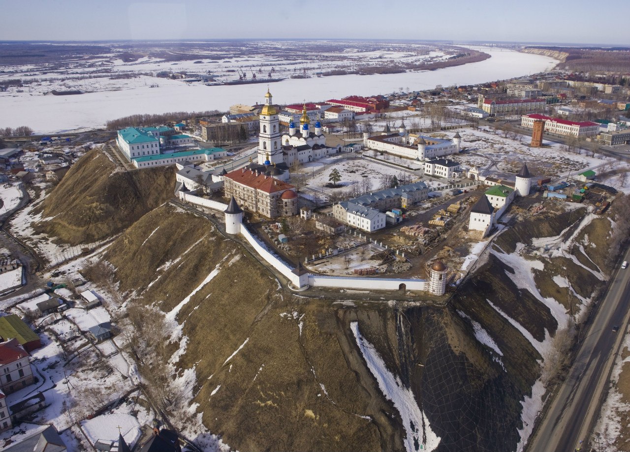 Aerial view of the Tobolsk Kremlin, taken by Russian President Dmitry Medvedev. This photo was sold at auction in January 2010 for 51 million rubles (US$1.7 million).