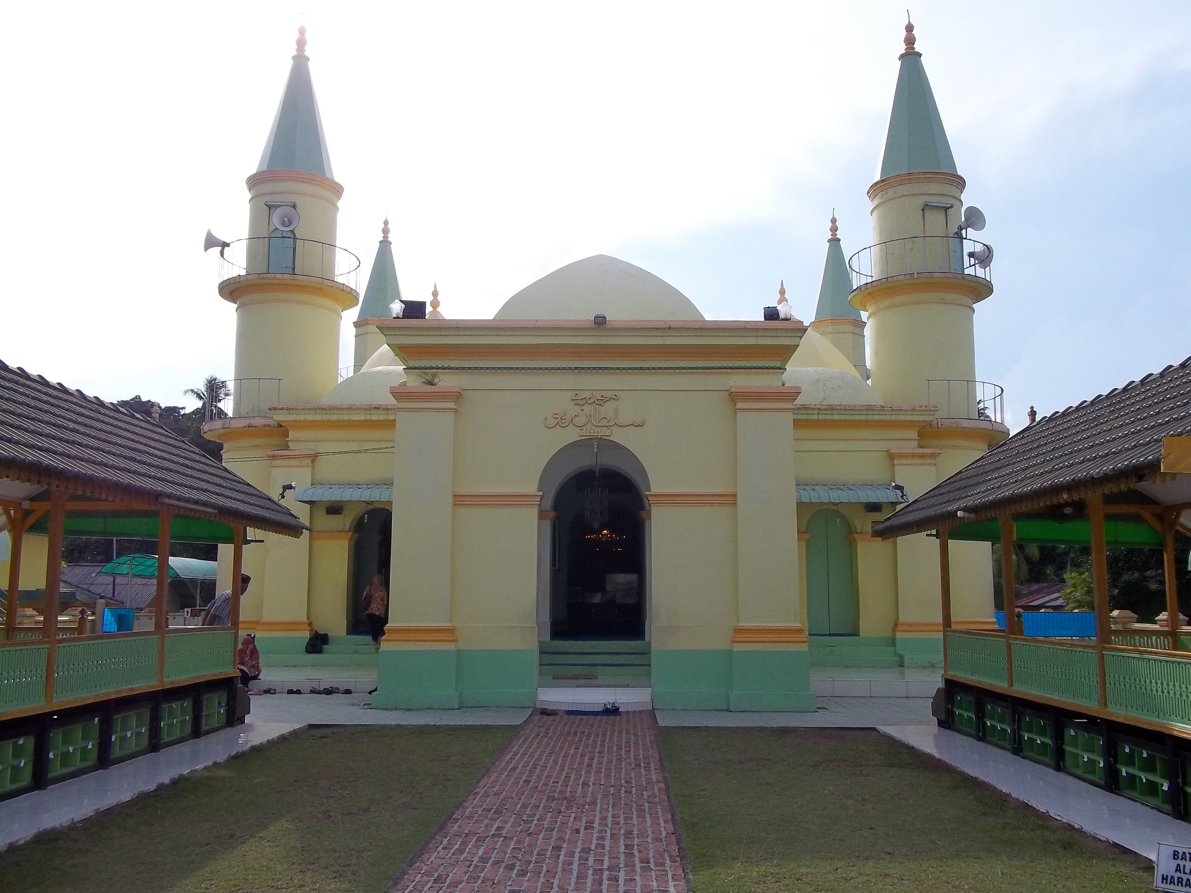 Grand Mosque of Sultan Riau