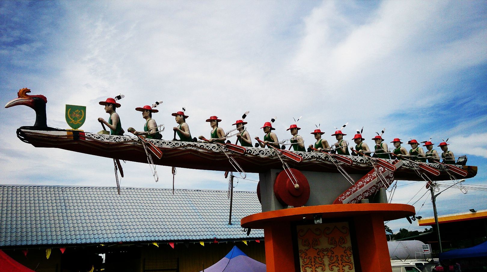 This is the landmark of Marudi Town. It's located at Marudi Town Square. It represents the most historical activity of Baram, which is the Baram Regatta that started since 1899.