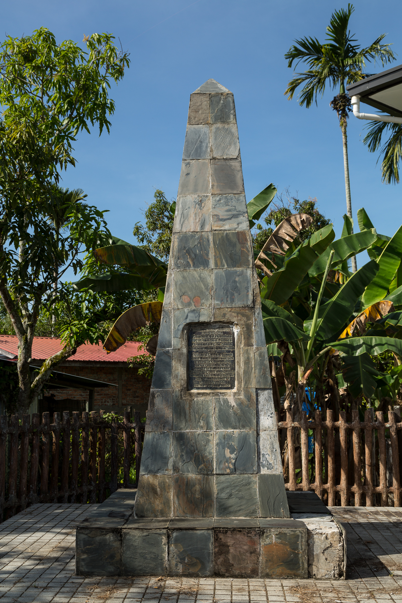 Kawang, Sabah: De Fontaine Memorial