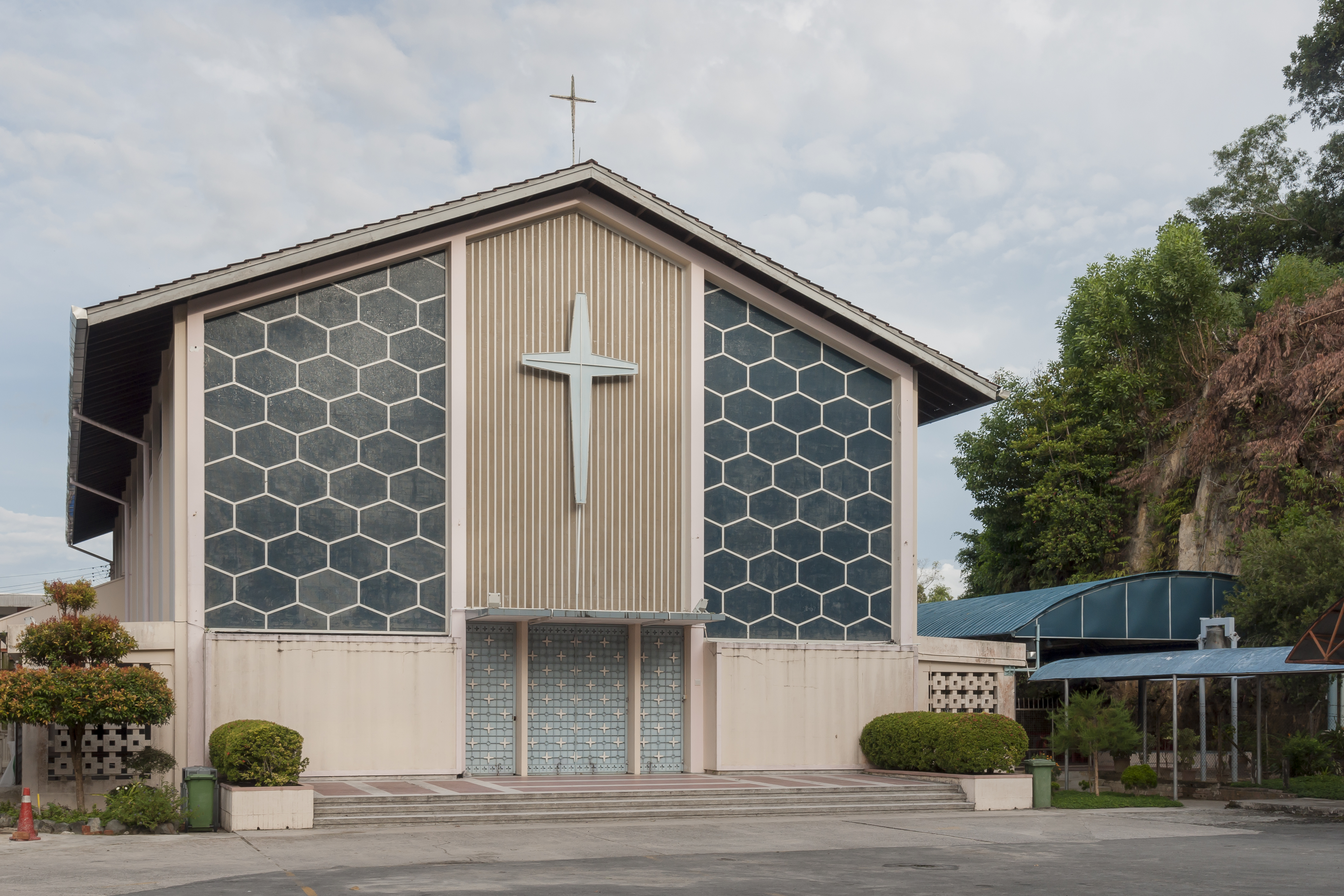 Sandakan, Sabah: St. Mary's Cathedral and Parish Center