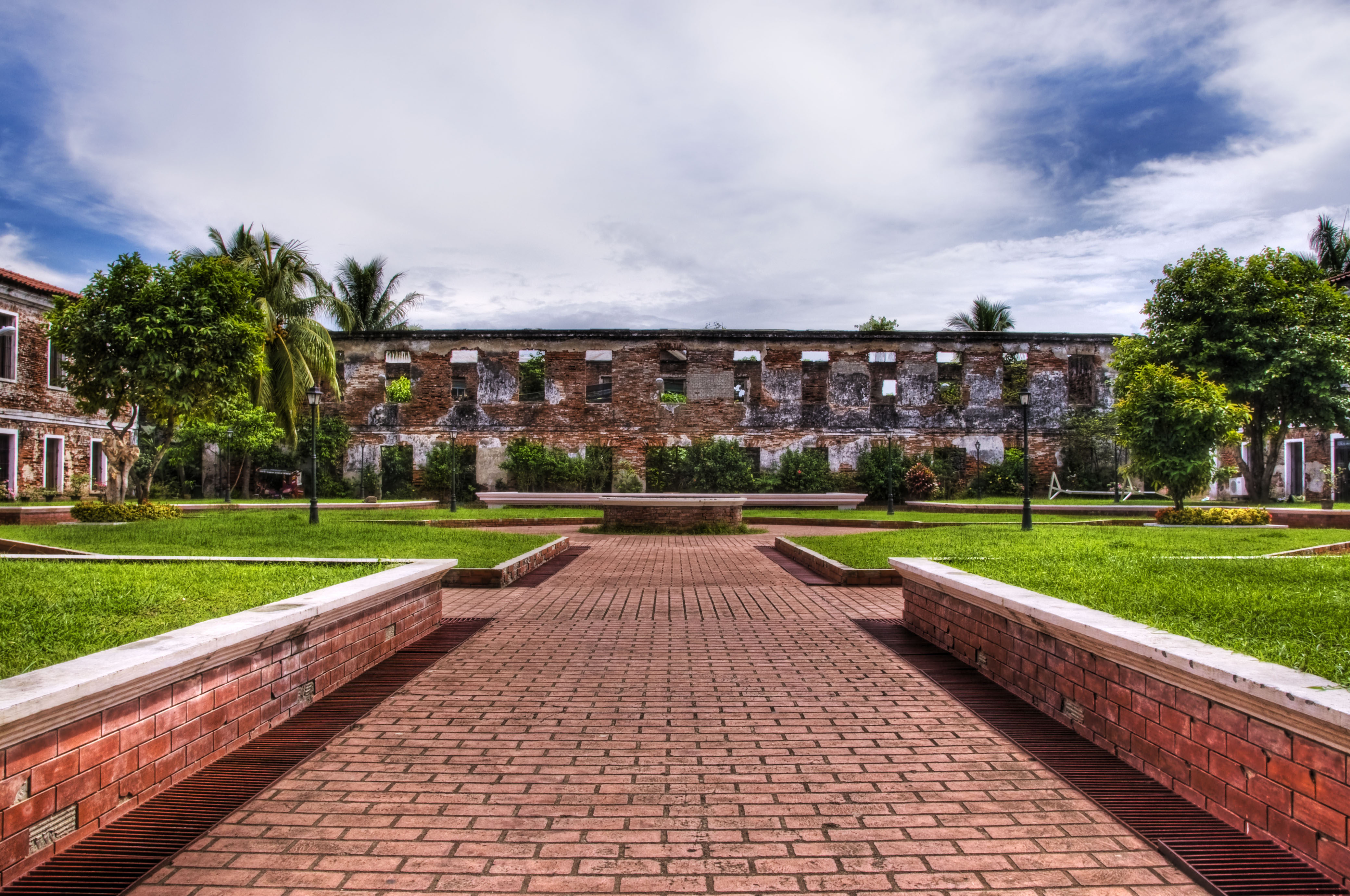 Fort Pilar is one of the main tourist spots in Zamboanga City. The fortress when viewed from the top is symmetrical, and I tried to capture that by taking a photo from the inside.

Nowadays, Fort Pilar has been converted to a museum showcasing all types of sea creatures, native woodwork, sunken Chinese treasures, corals, and the like.