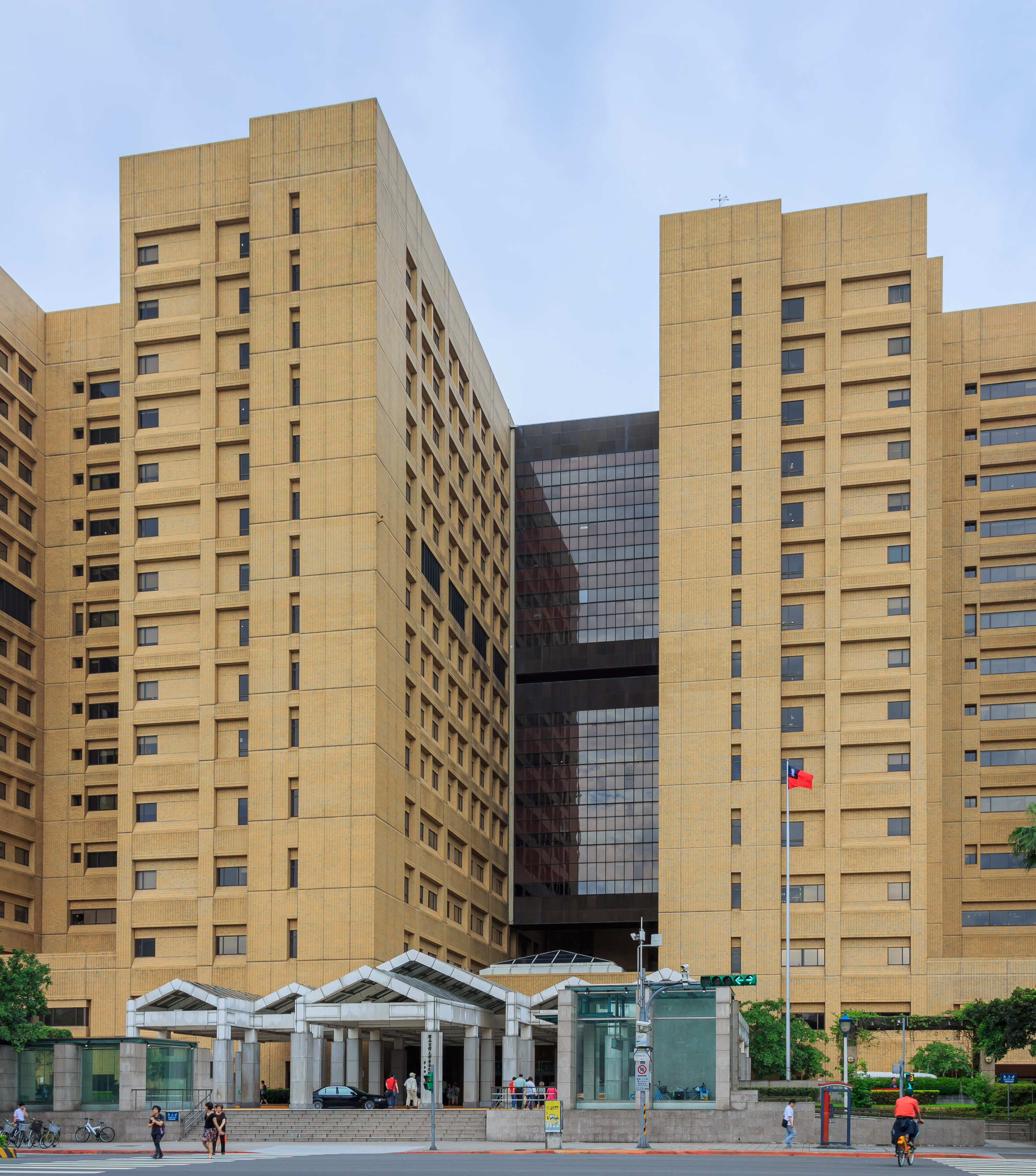 Taipei, Taiwan: National Taiwan University Hospital