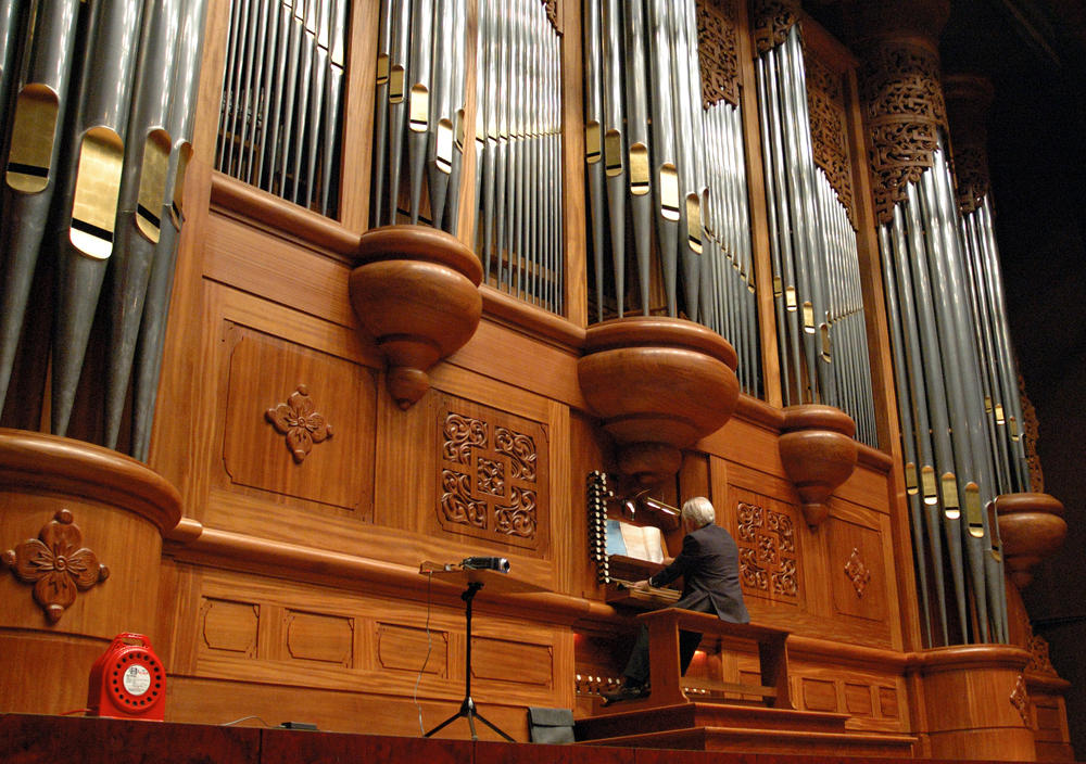 A visiting organist in Taiwan's National Concert Hall in Taipei.
Photo: Alton Thompson