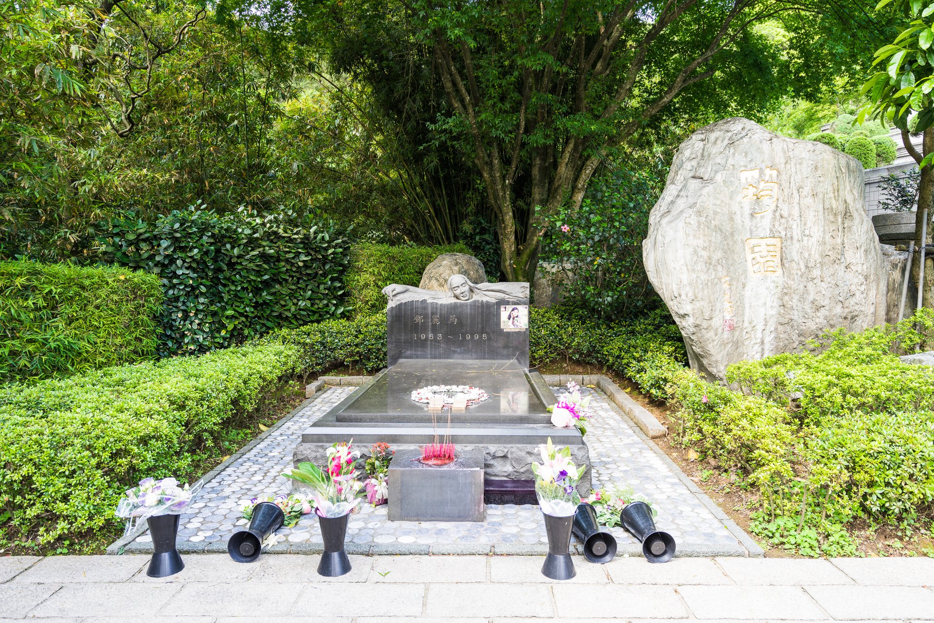 Tomb of Teresa Teng
