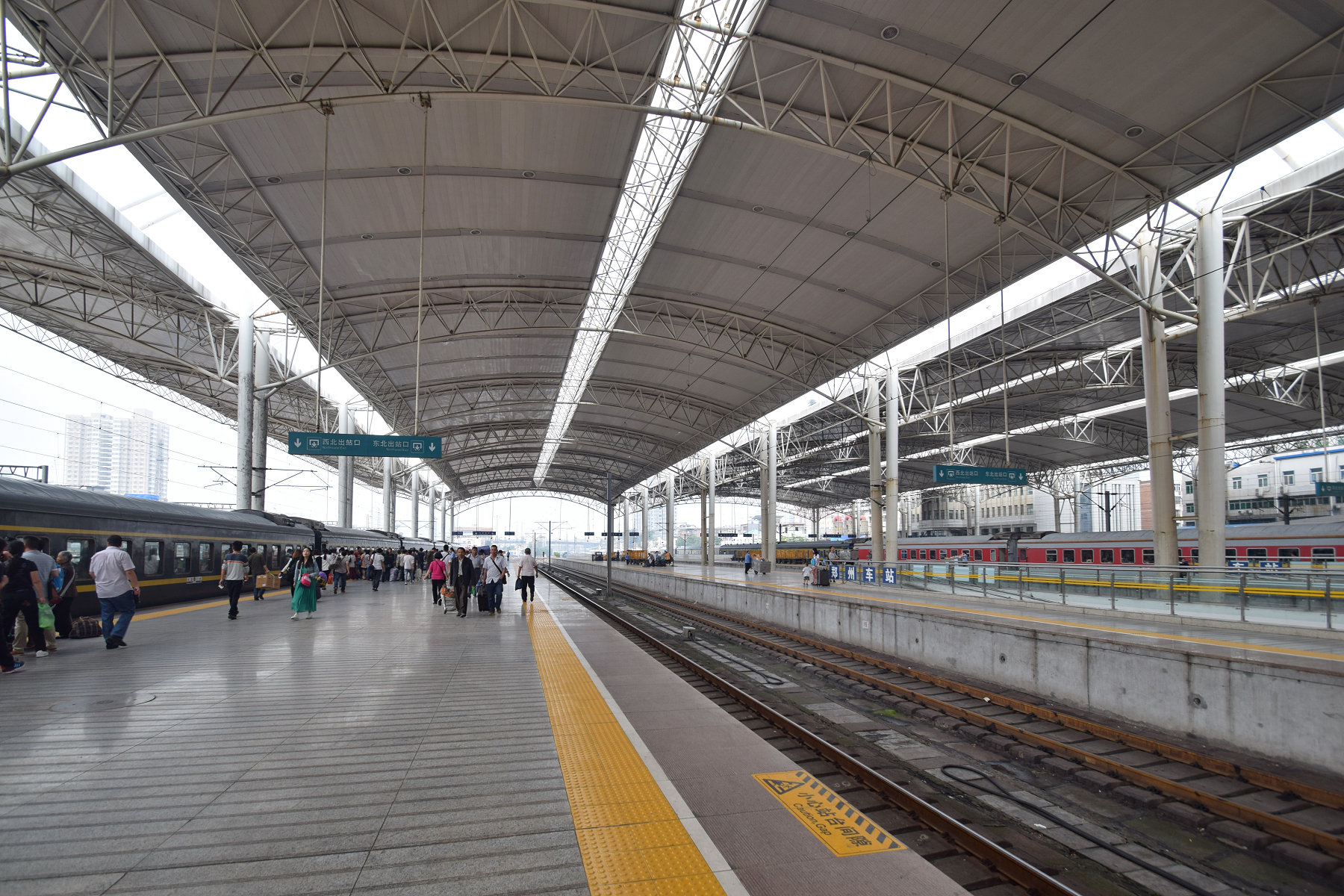 Platforms of Zhengzhou Railway Station