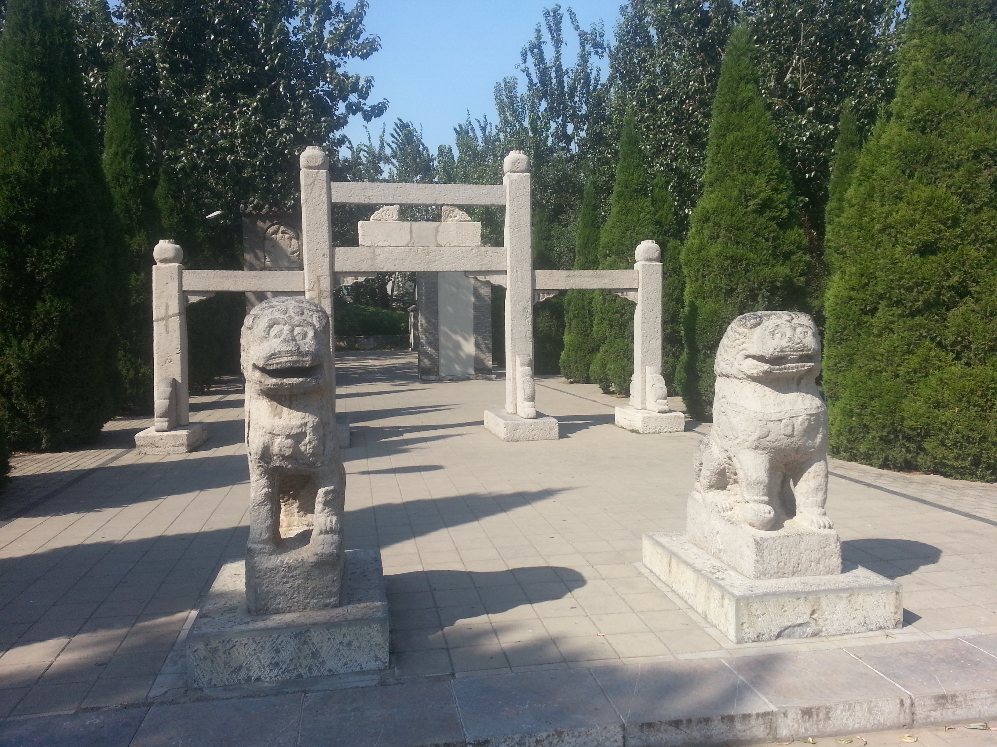 Photograph of the spirit way leading to the tomb of Zhang Yanghao, in Jinan, Shandong, China.