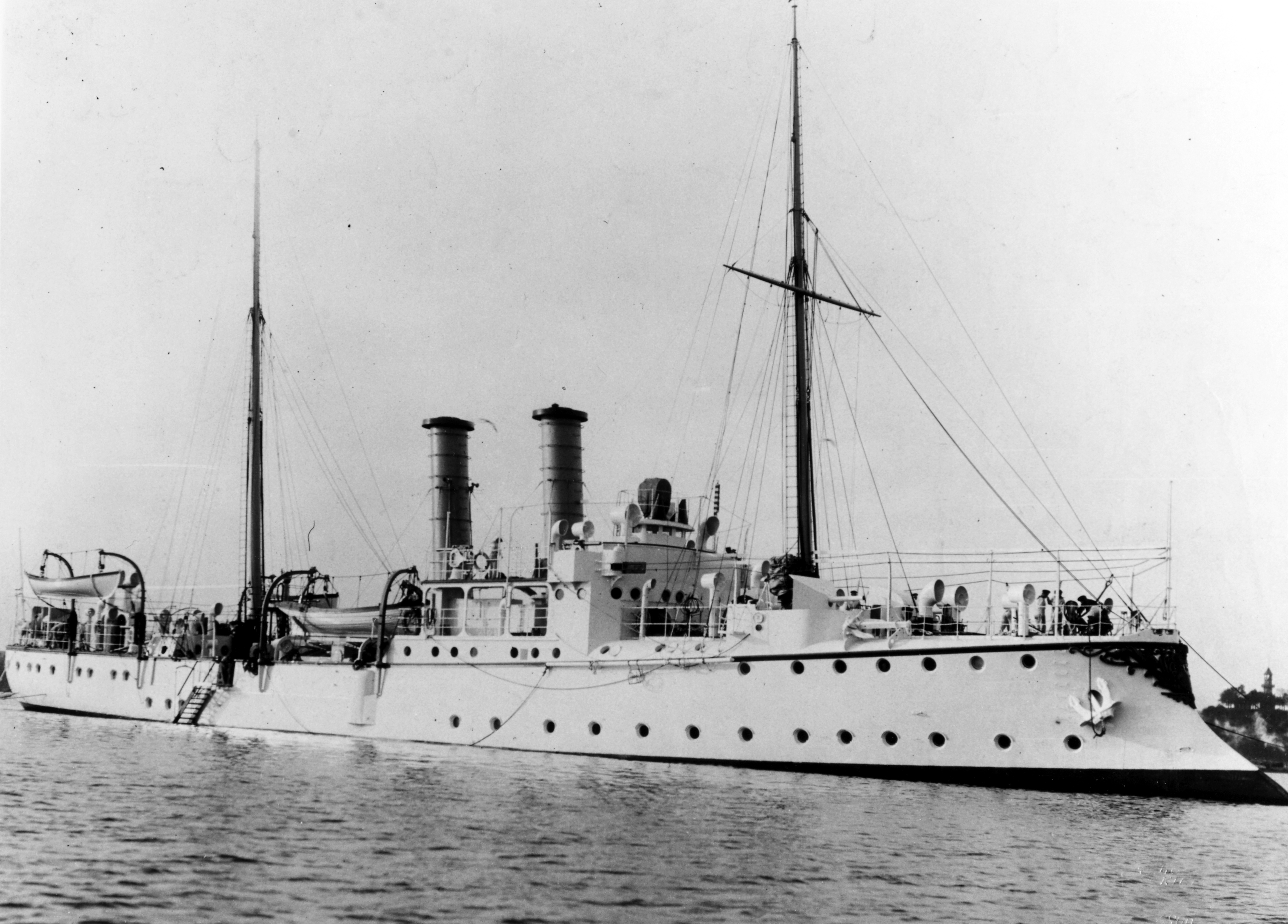 Title: JAGUAR (German gunboat, 1899-1914)
Caption: Photo by Arthur Renard, Kiel, 1899.
