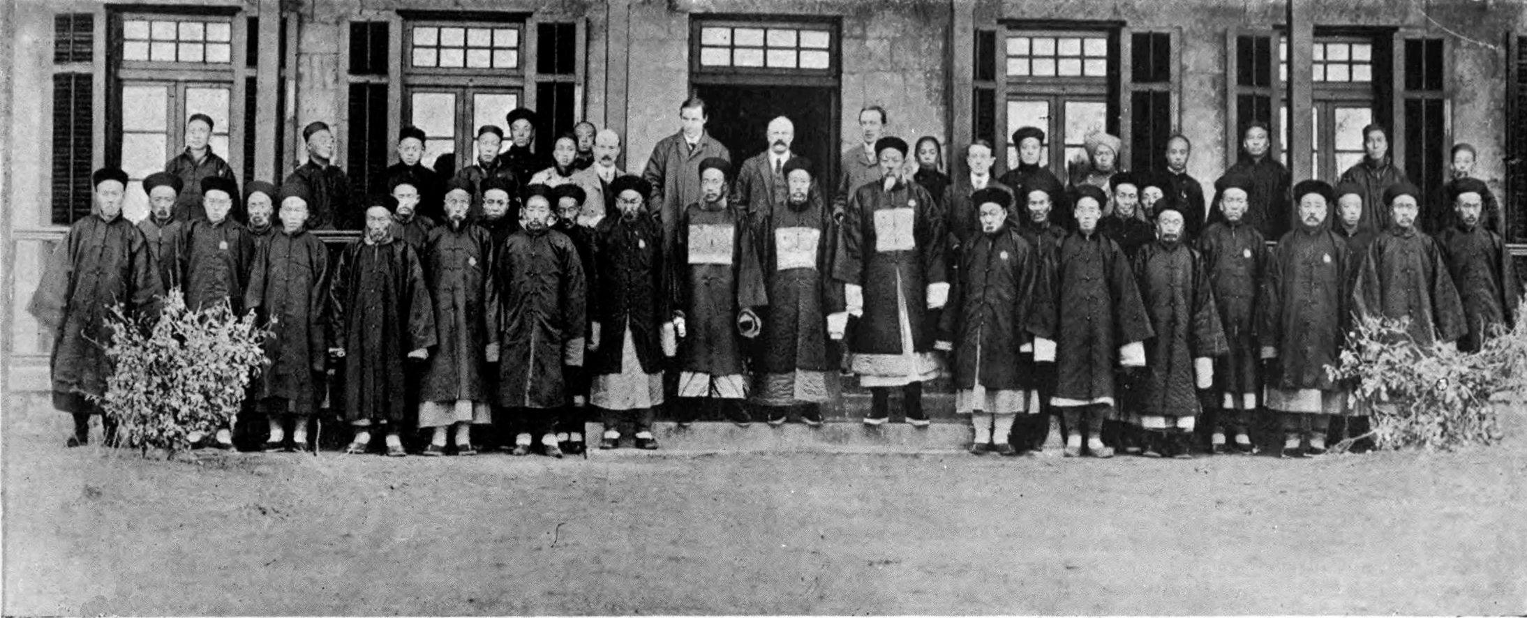 commissioner staff and headmen of the weihaiwei territory