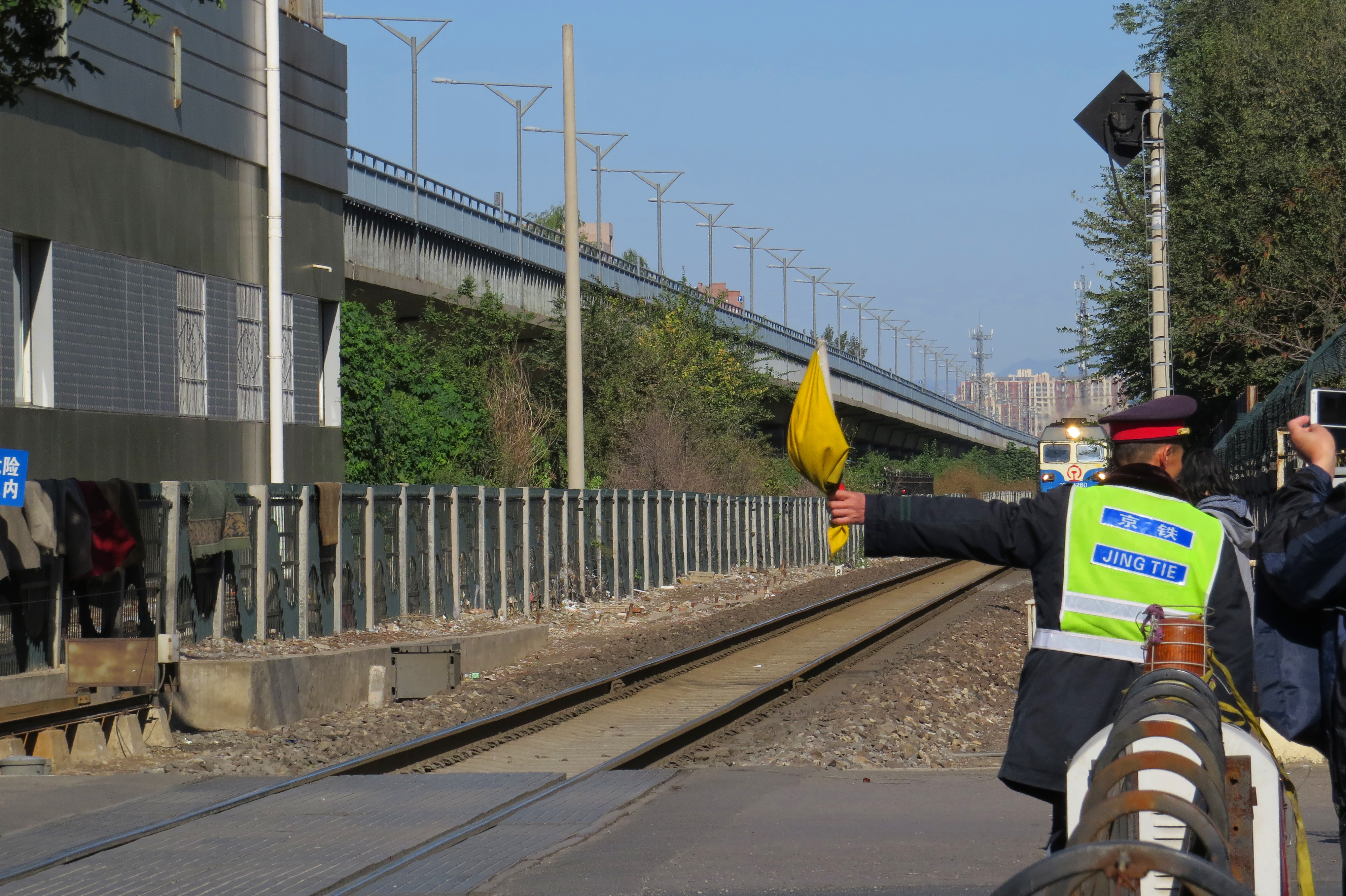 【伝説から神話へ -WUDAOKOU…AT LAST-】K1596 from Wuhai West. This is the last non-S2 train from Guangou to Xizhimen.