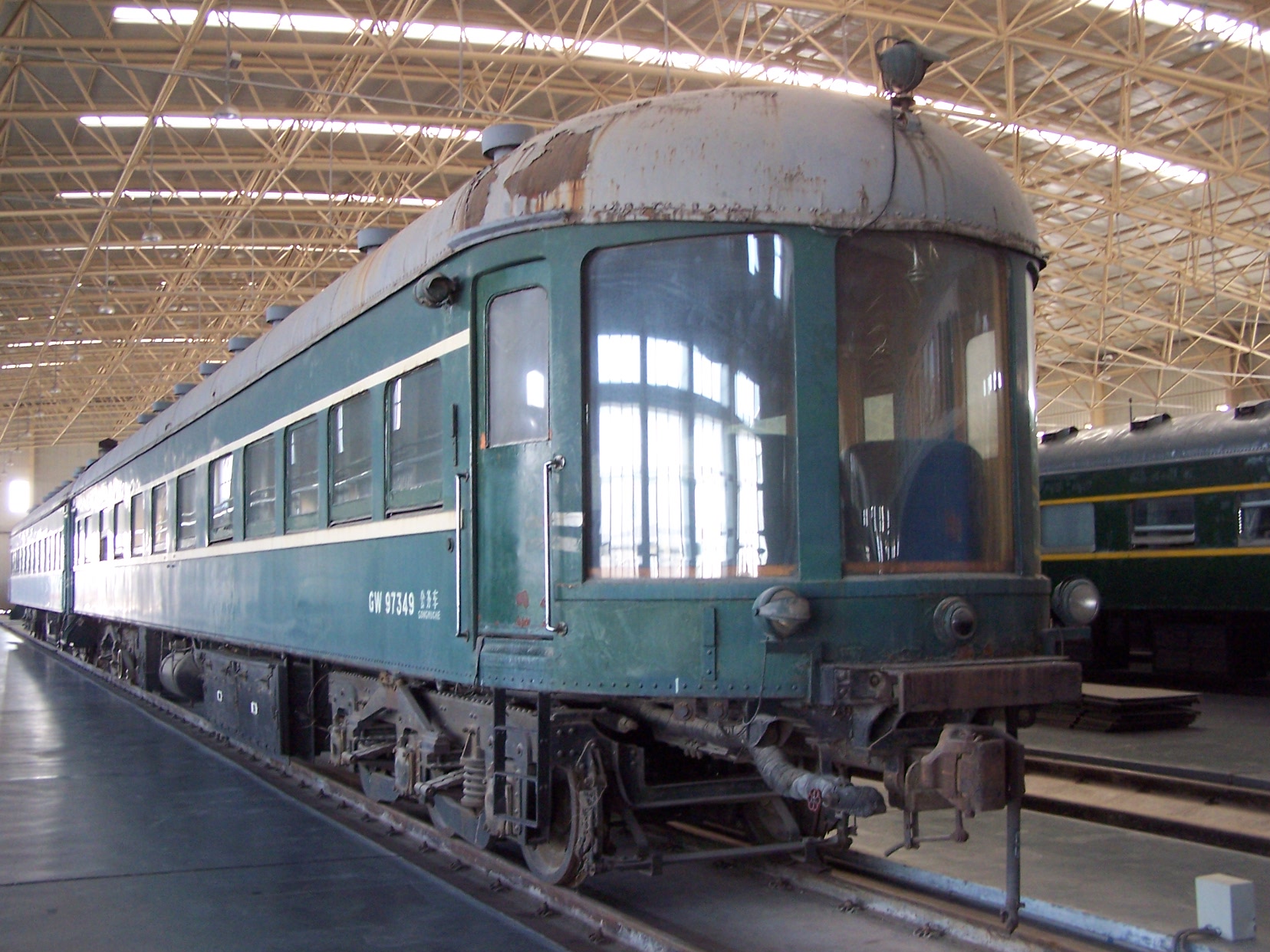 two coaches in China Railway Museum. They once belonged to South Manchurian Railway (SMR)'s famous express train "ASIA", and were transfered into coaches of Teng Daiyuan 滕代远 and Lu Zhengcao 吕正操, ministers of railways of PRC