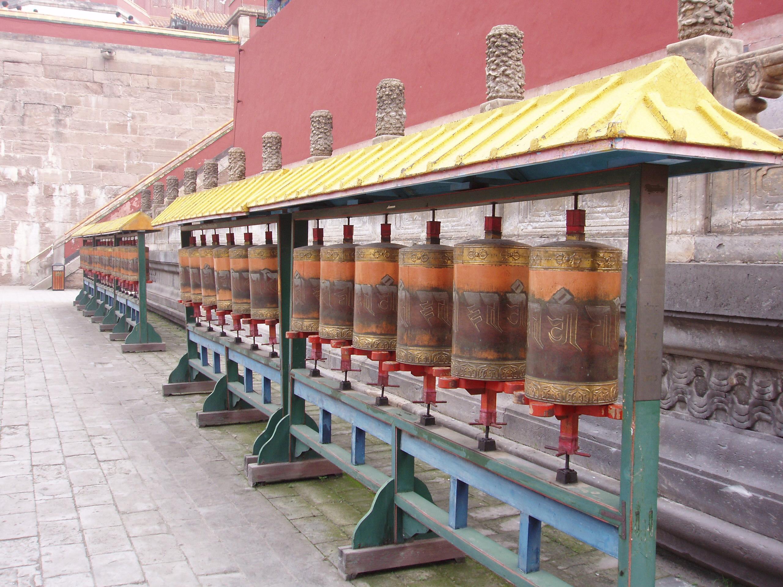 Turning wheels of Buddha's doctrine at the Puning Temple.