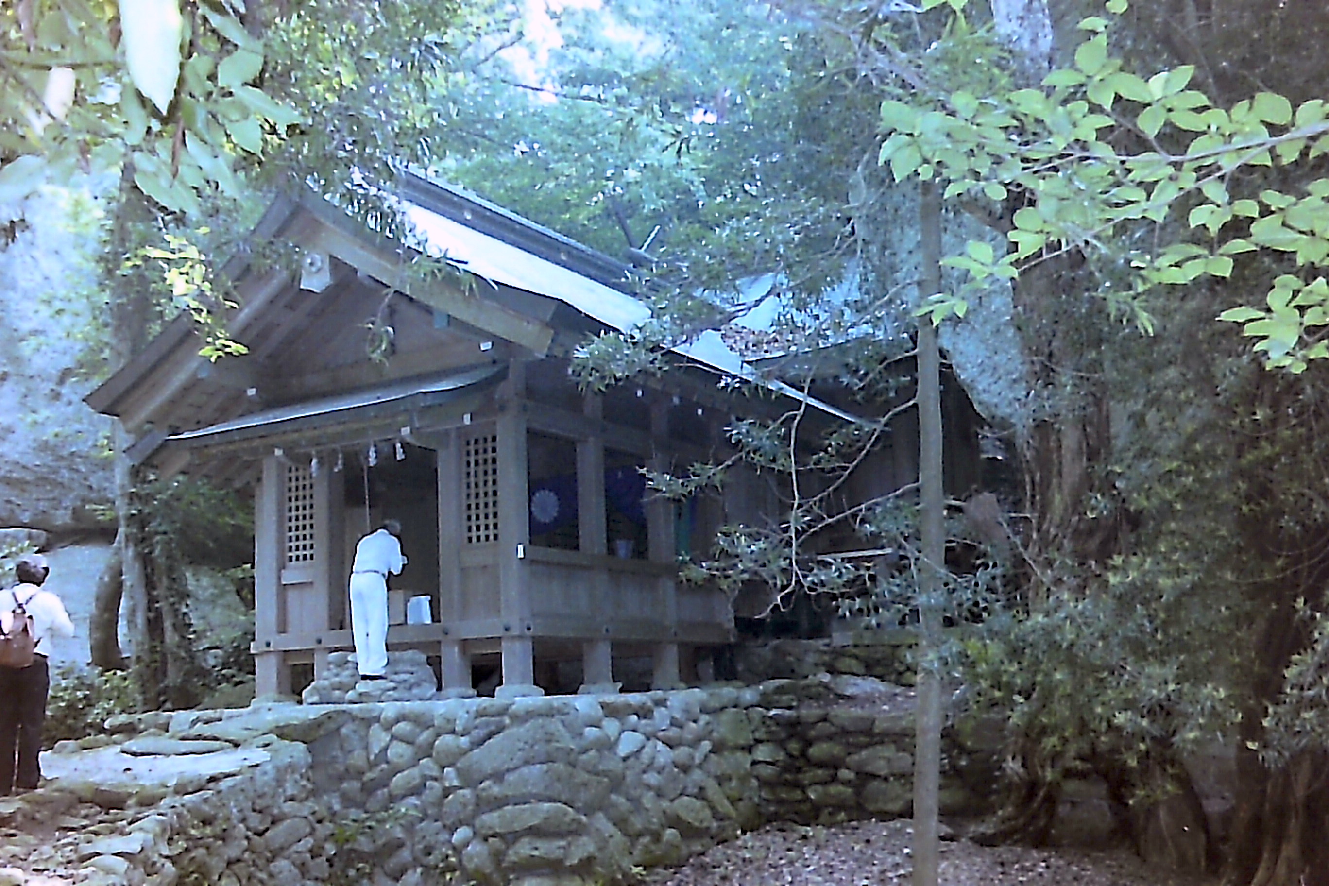 Okitsunomiya of Munakata Taisha Shrine enshrined in Okinoshima, where women are prohibited, taken at Oshima Island on May 27, 2007 (digital image of the negative with a film scanner)