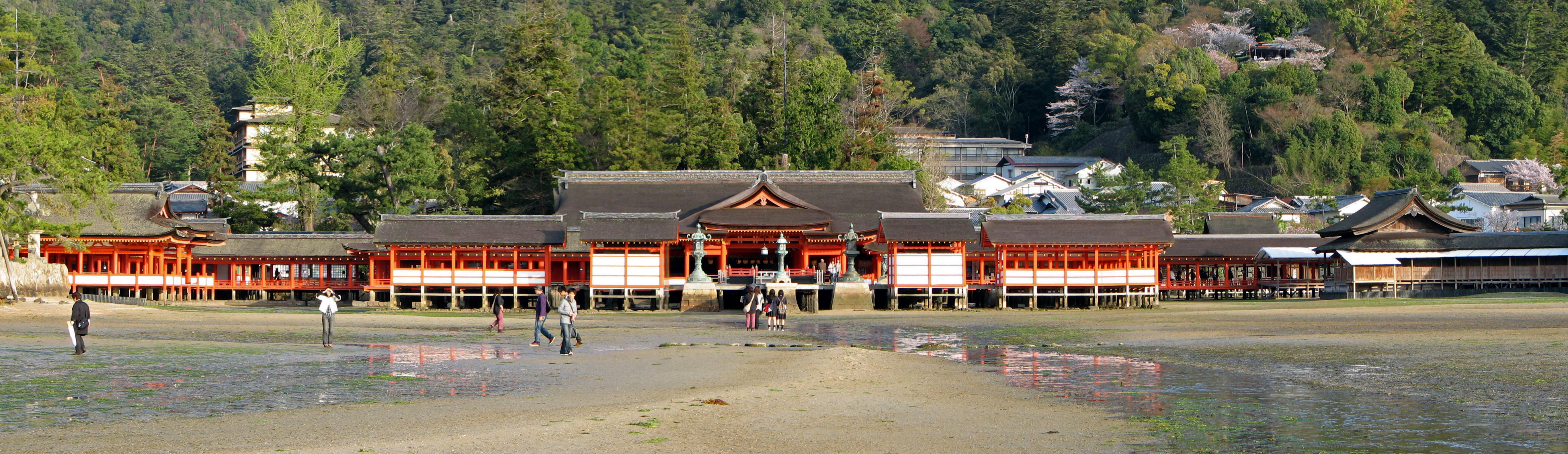 Itsukushima Shinto Shrine, Miyajima Island, Hiroshima Prefecture, Japan