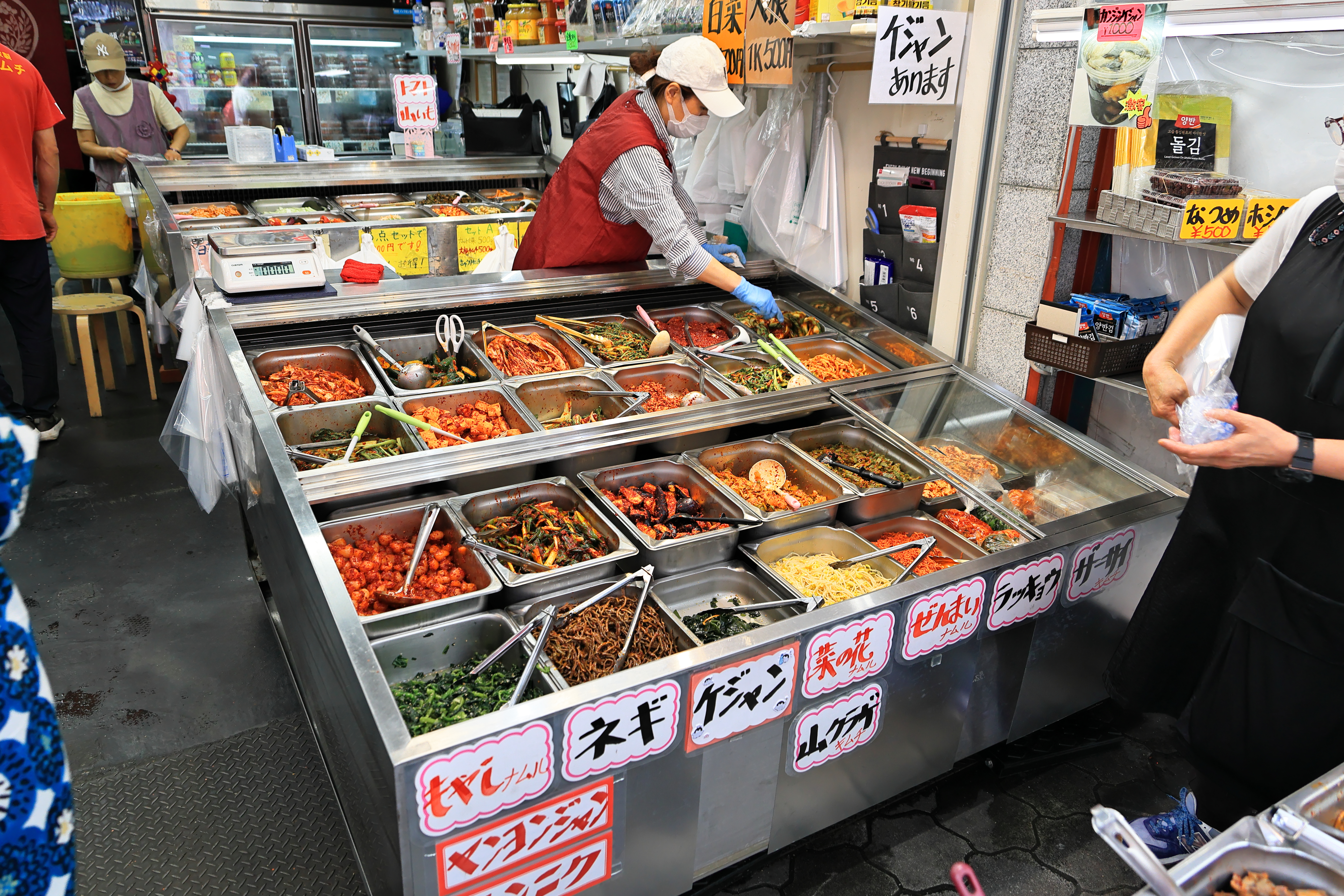 大阪市生野区桃谷にある大阪コリアタウンのキムチ専門店。