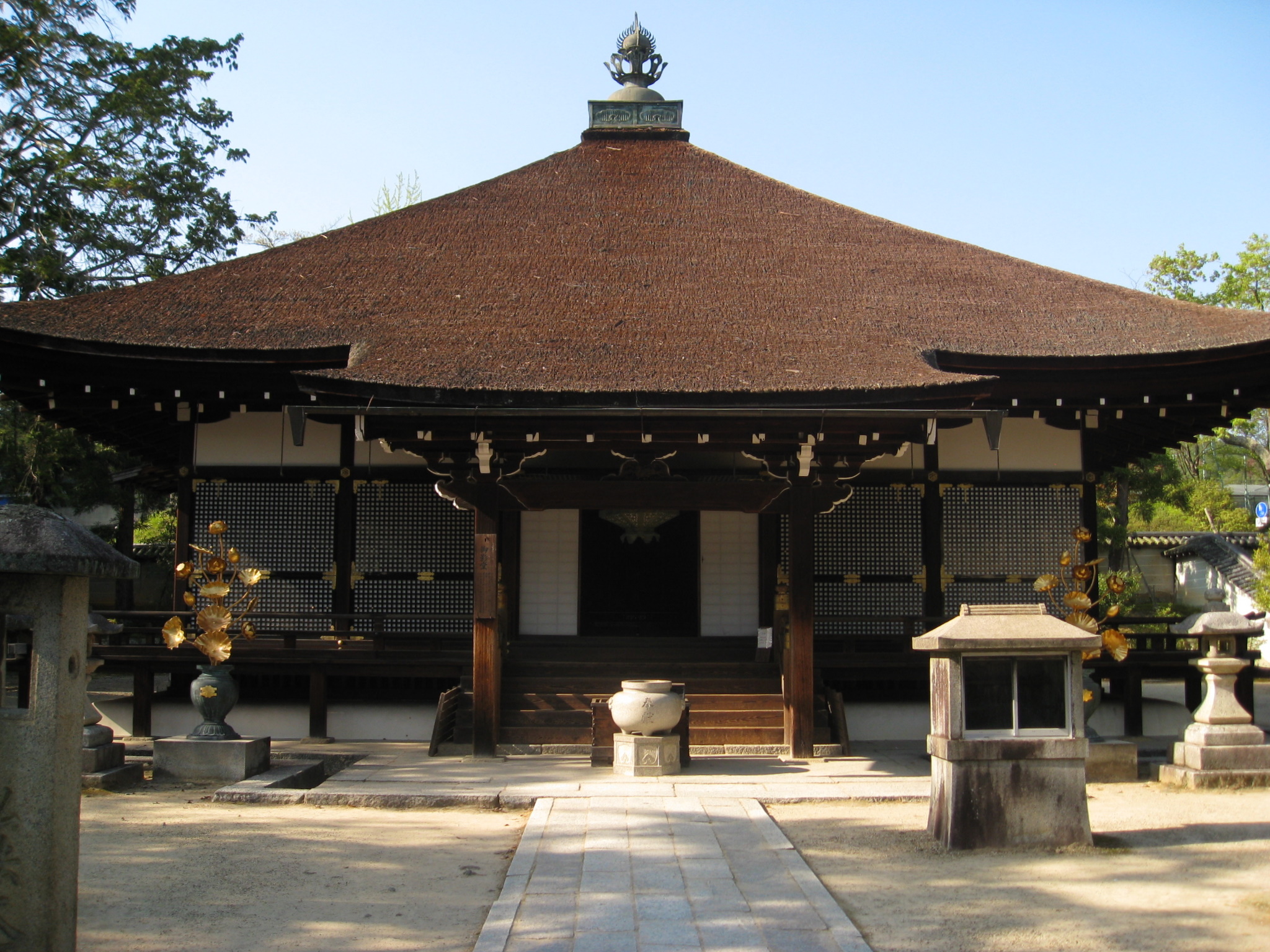 The Mie-do or Founder's Hall at Ninna-ji. It was built as part of the temple reconstruction in the 17th century after the temple complex was largely destroyed by fire during the Onin War in the 15th century. Picture was taken with a Canon Power Shot SD850 IS digital Elph camera.