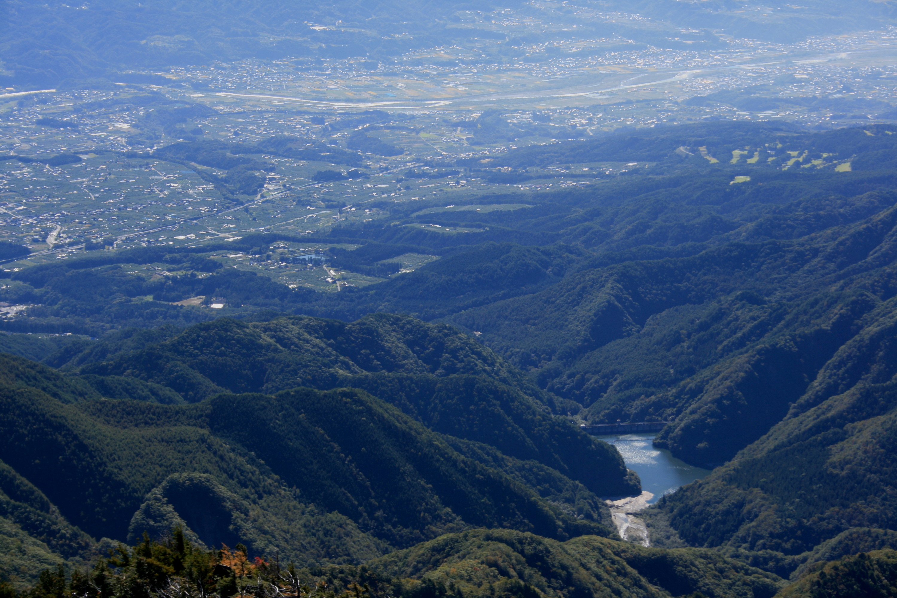 Katagiri Dam and Tenryu River seen from Mount Eboshi