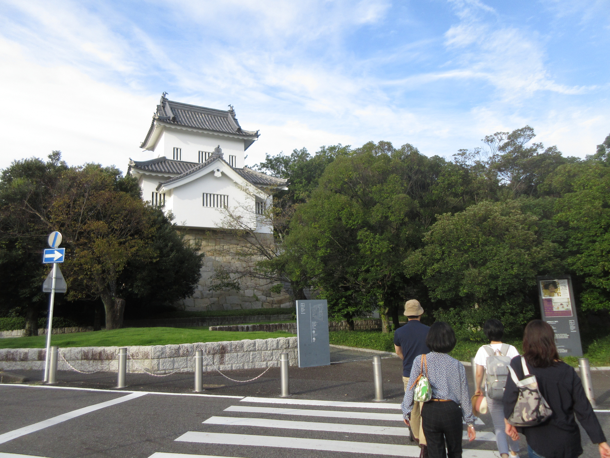 挙母城（七州城）復元隅櫓（豊田市小坂本町）