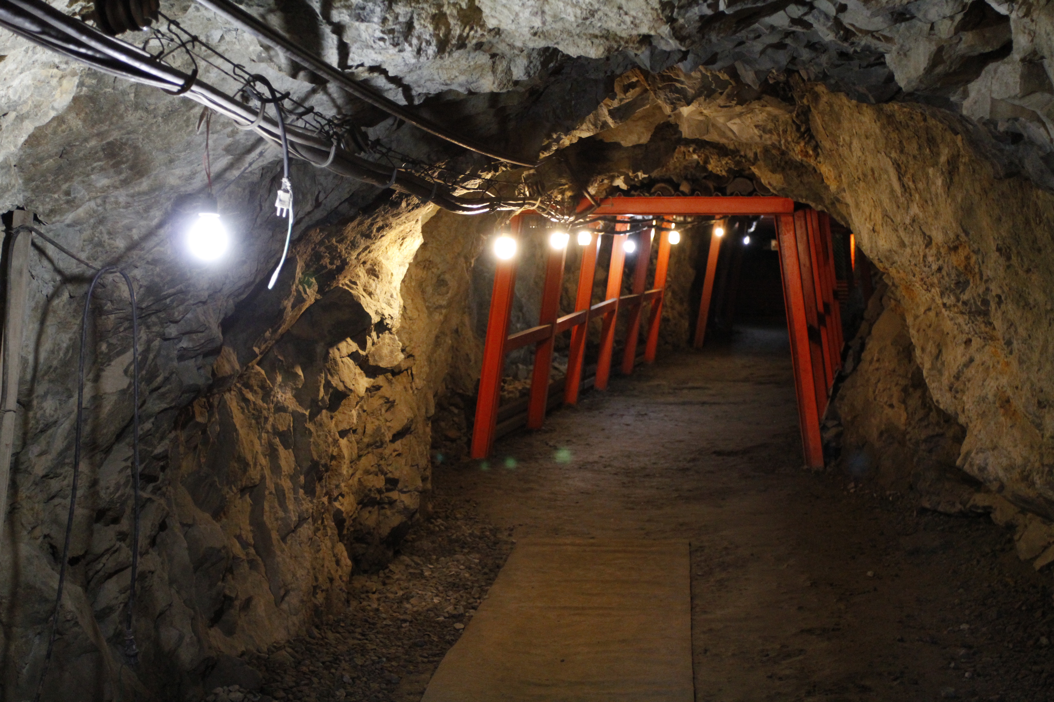 Matsushiro Underground Imperial Headquarters,Zouzan Underground Shelter