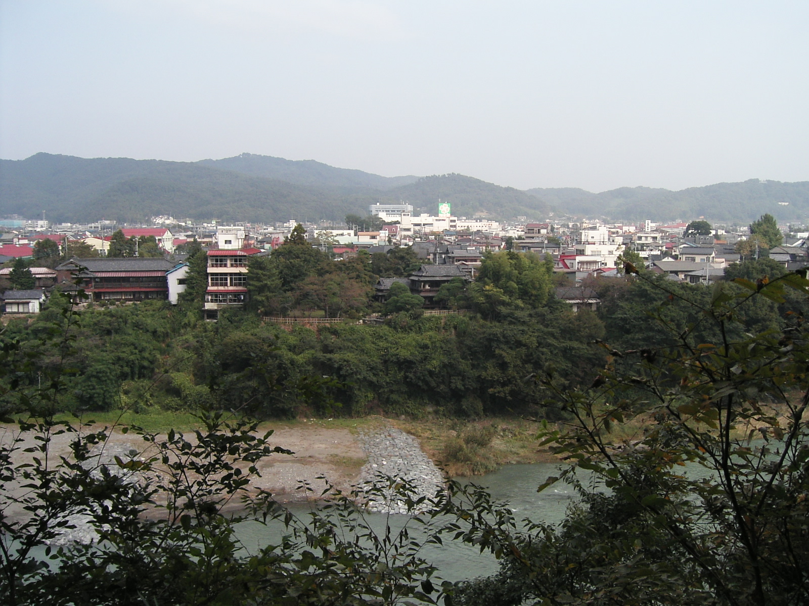 Arakawa River,the view from the Honmaru'trace of Hachigata-Jou(Castle) in Yorii-Machi,Saitama pref.,Japan　鉢形城本丸跡から見た荒川（埼玉県寄居町）